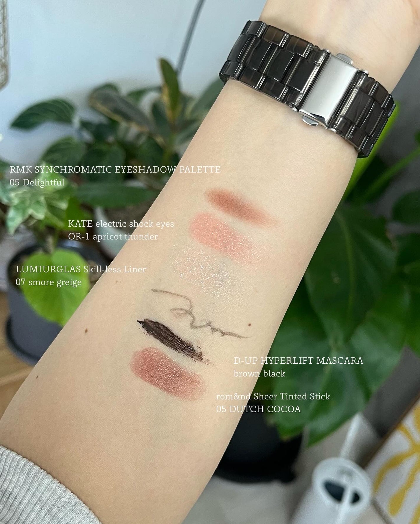 スキルレスライナー/LUMIURGLAS/リキッドアイライナーを使ったクチコミ(3枚目)