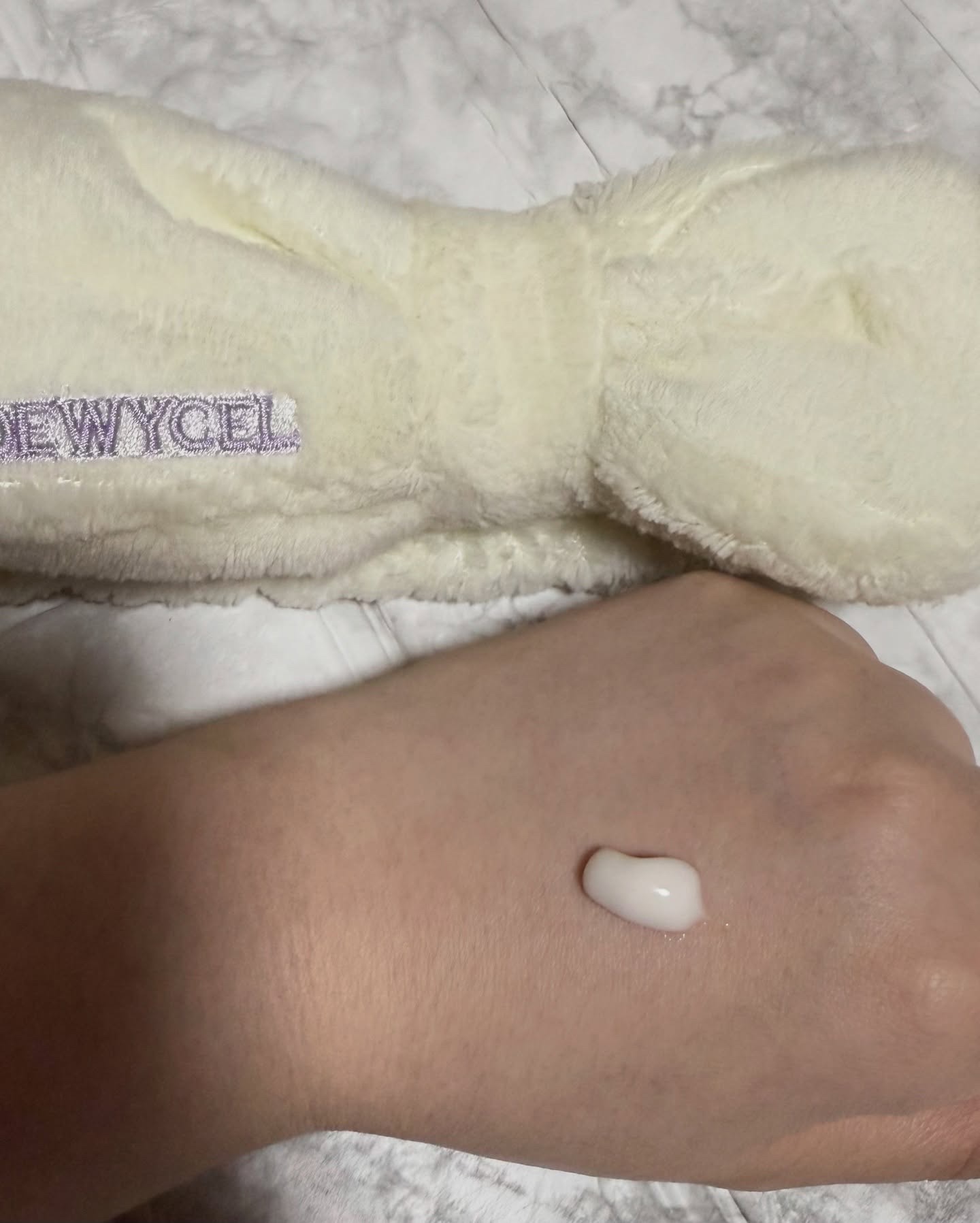 ポアーテンクリーム/DEWYCEL/化粧下地を使ったクチコミ（2枚目）