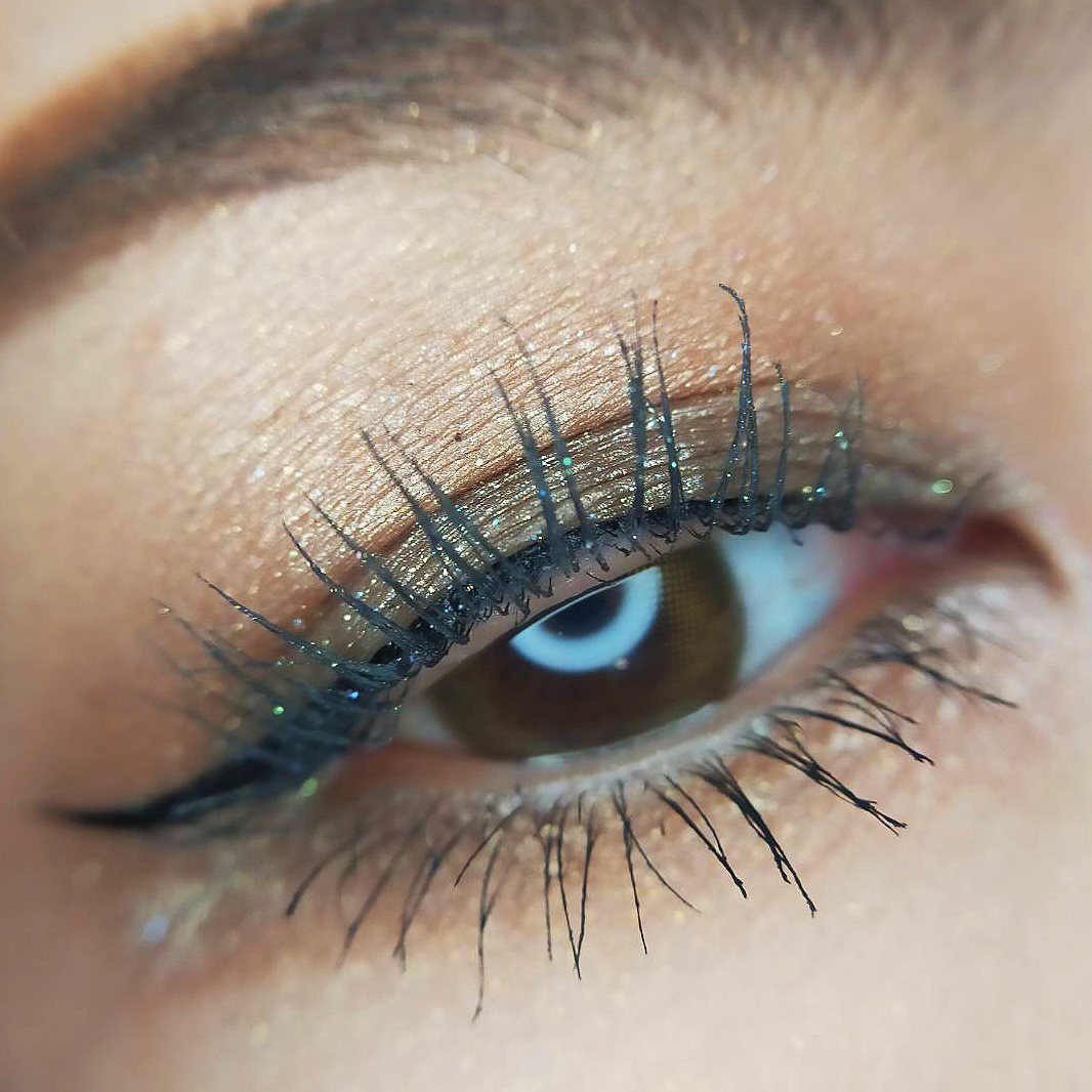 夕影マルチパレット（遊牧限定）/花西子/アイシャドウパレットを使ったクチコミ（3枚目）