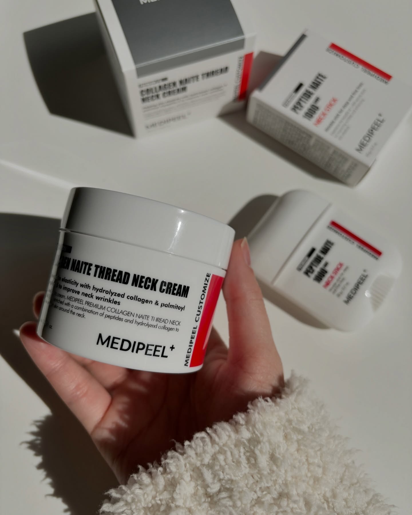 プレミアムナイテ スレッドネッククリーム/MEDIPEEL/ネック・デコルテケアを使ったクチコミ（1枚目）