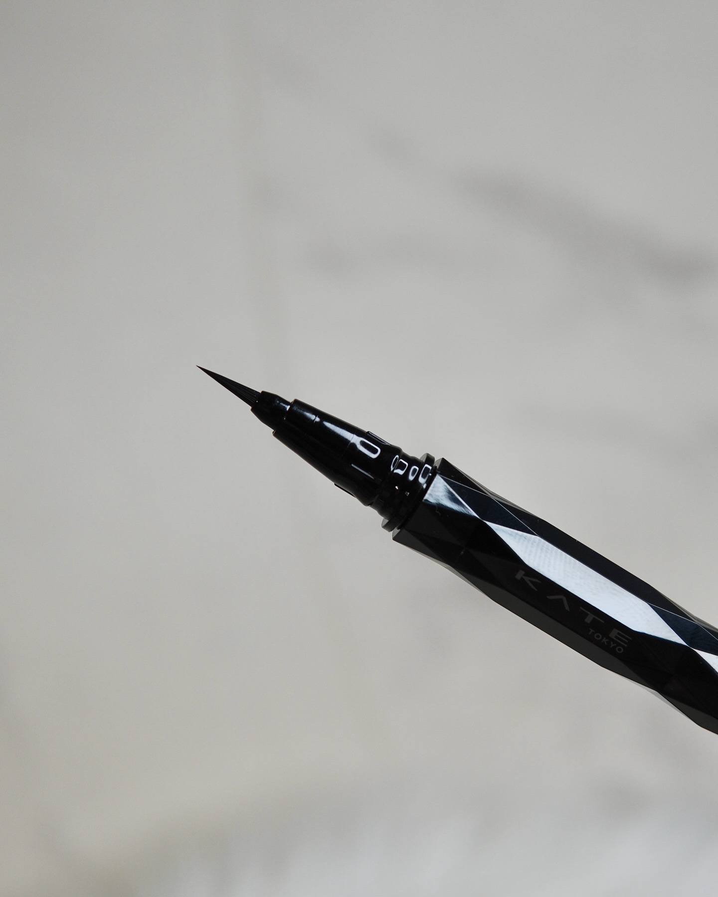 スーパーシャープライナーEX4.0/KATE/リキッドアイライナーを使ったクチコミ（2枚目）