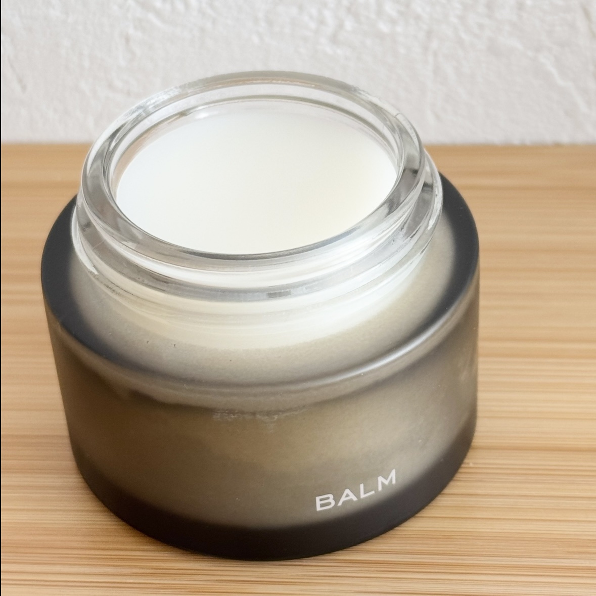 MONOQU BALMのクチコミ「┈┈┈┈┈┈┈┈┈┈

MONOQU

BALM

┈┈┈┈┈┈┈┈┈┈

しなやかな束感続く.....」（2枚目）