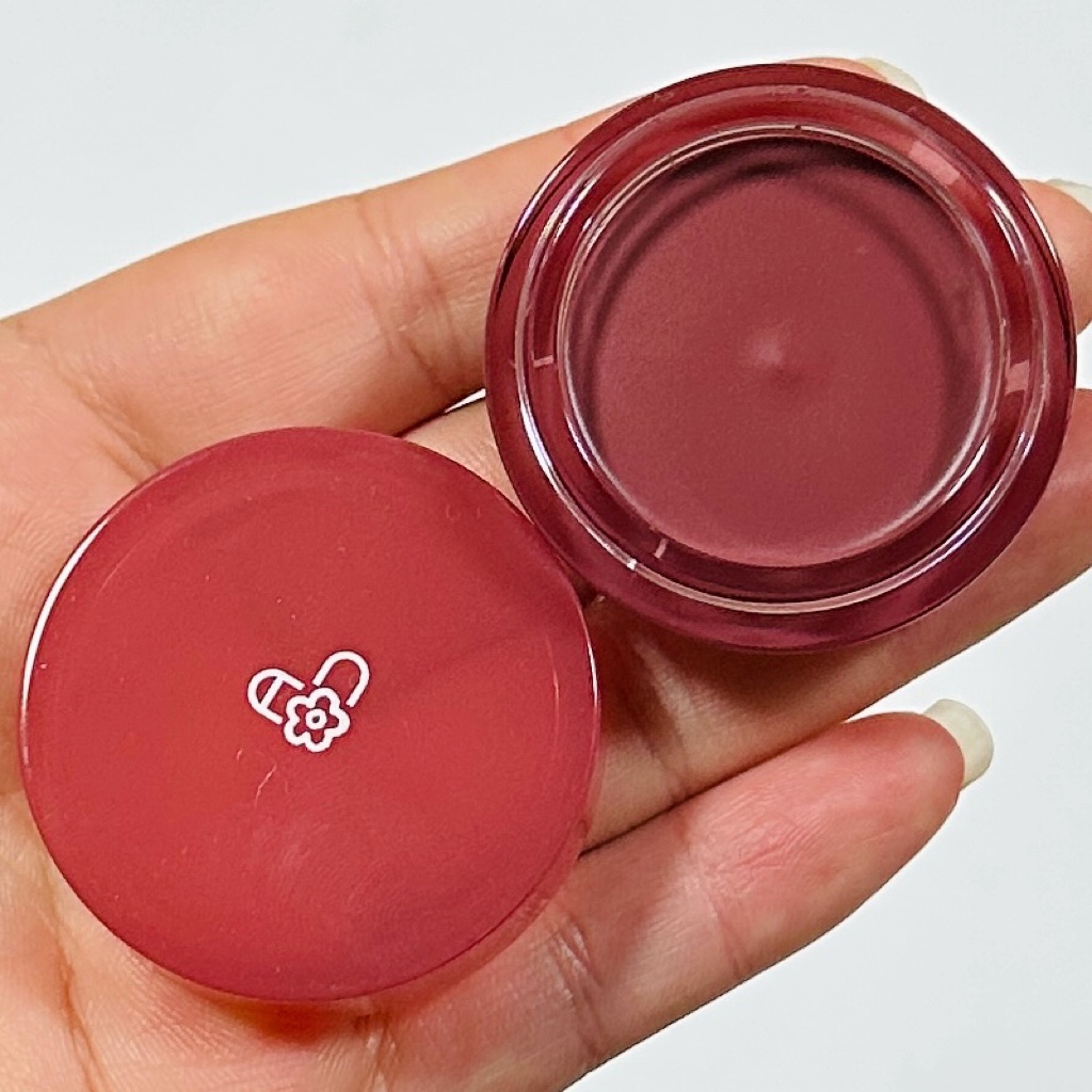 フラフィーマットバーム/AOU/口紅を使ったクチコミ（2枚目）