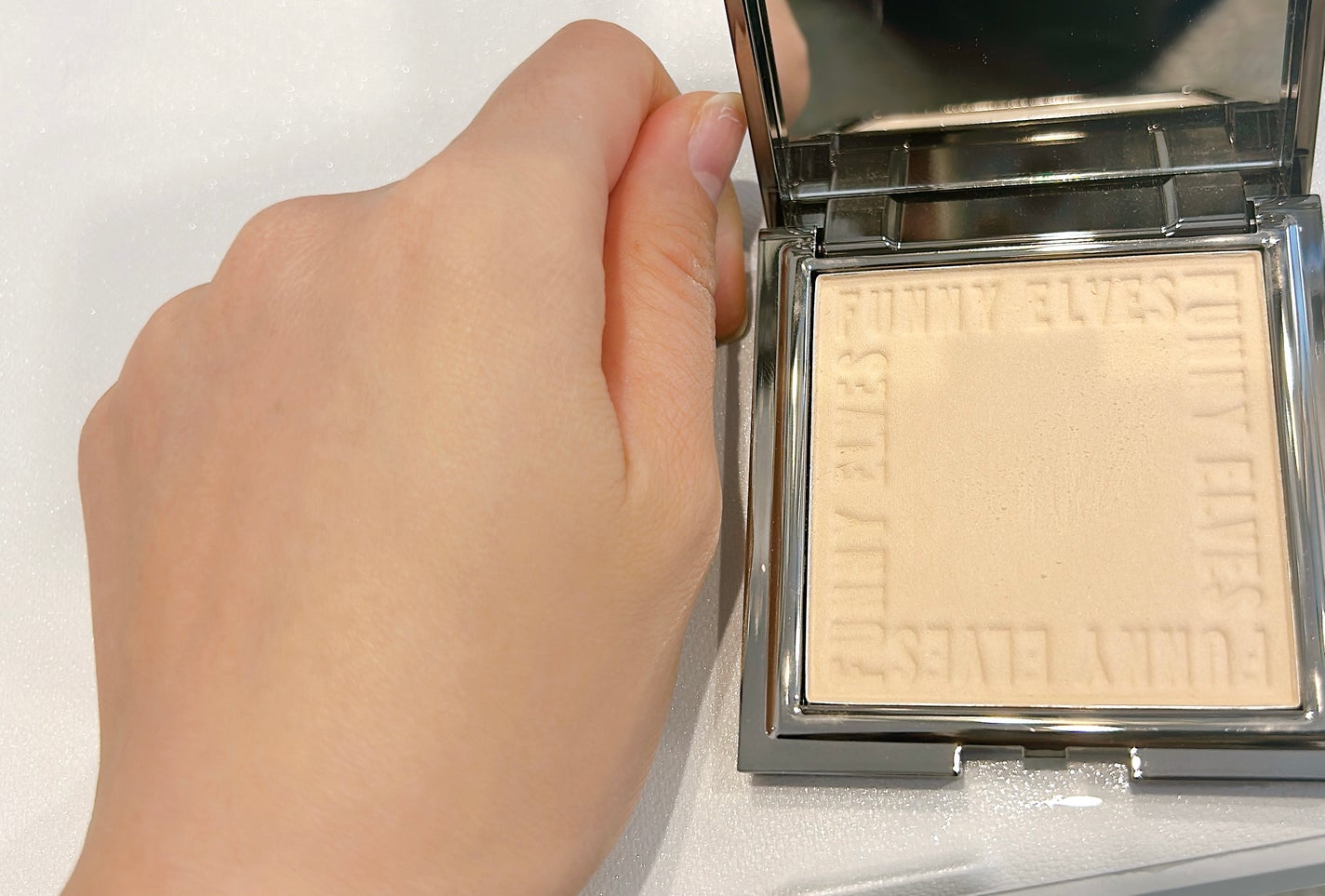 ソフトマットプレストパウダー/FUNNY ELVES方里/プレストパウダーを使ったクチコミ(7枚目)