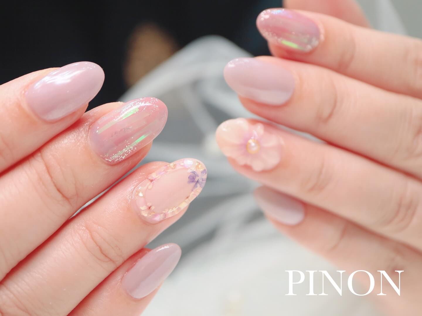 #パープルネイル,#紫ネイル,#押し花ネイル,#ぷっくりネイルのネイルデザイン