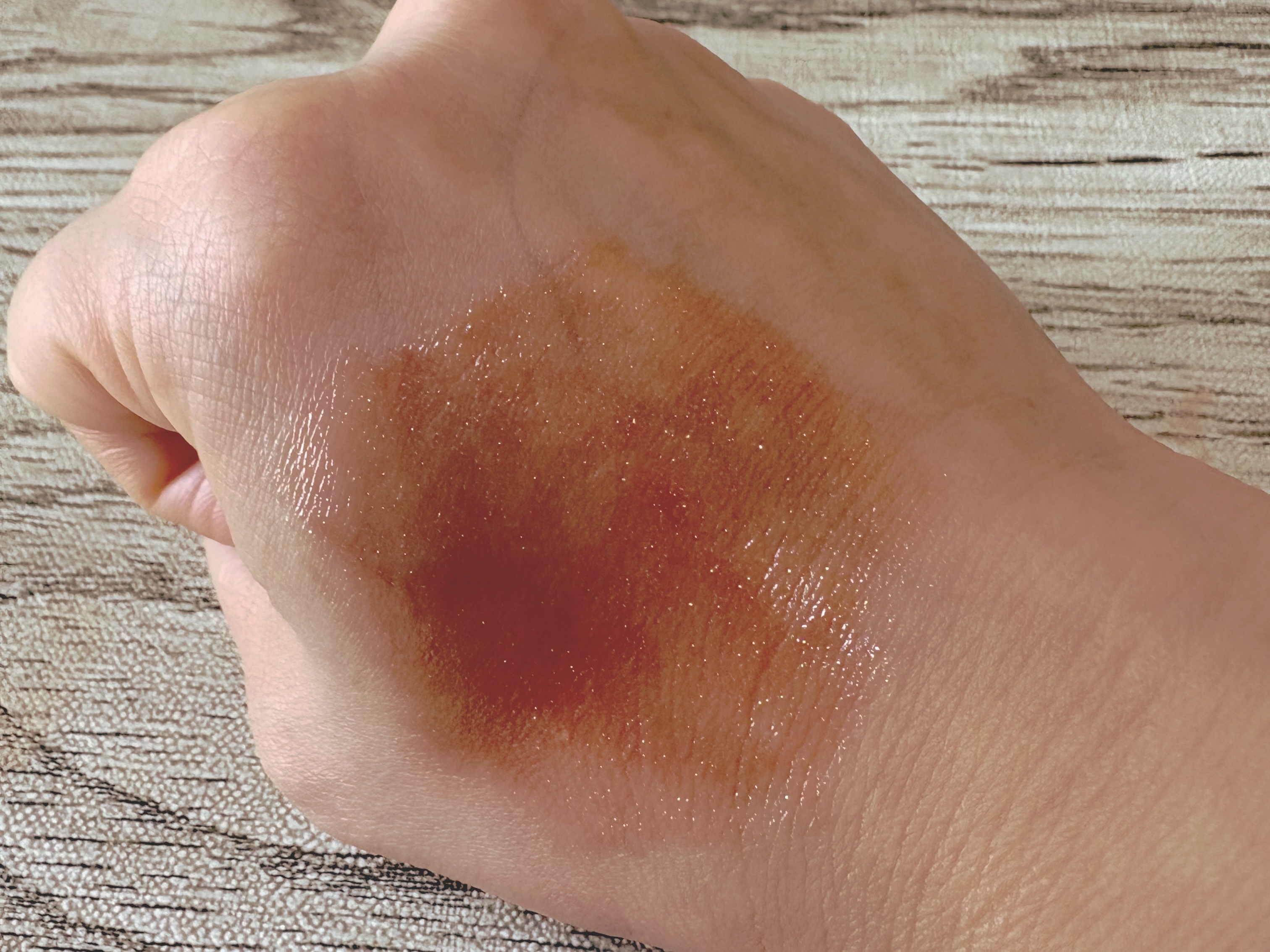 フラッシュ映えグロス 03雅BEIGE/ギャルズ コスメティックス/リップグロスを使ったクチコミ（2枚目）