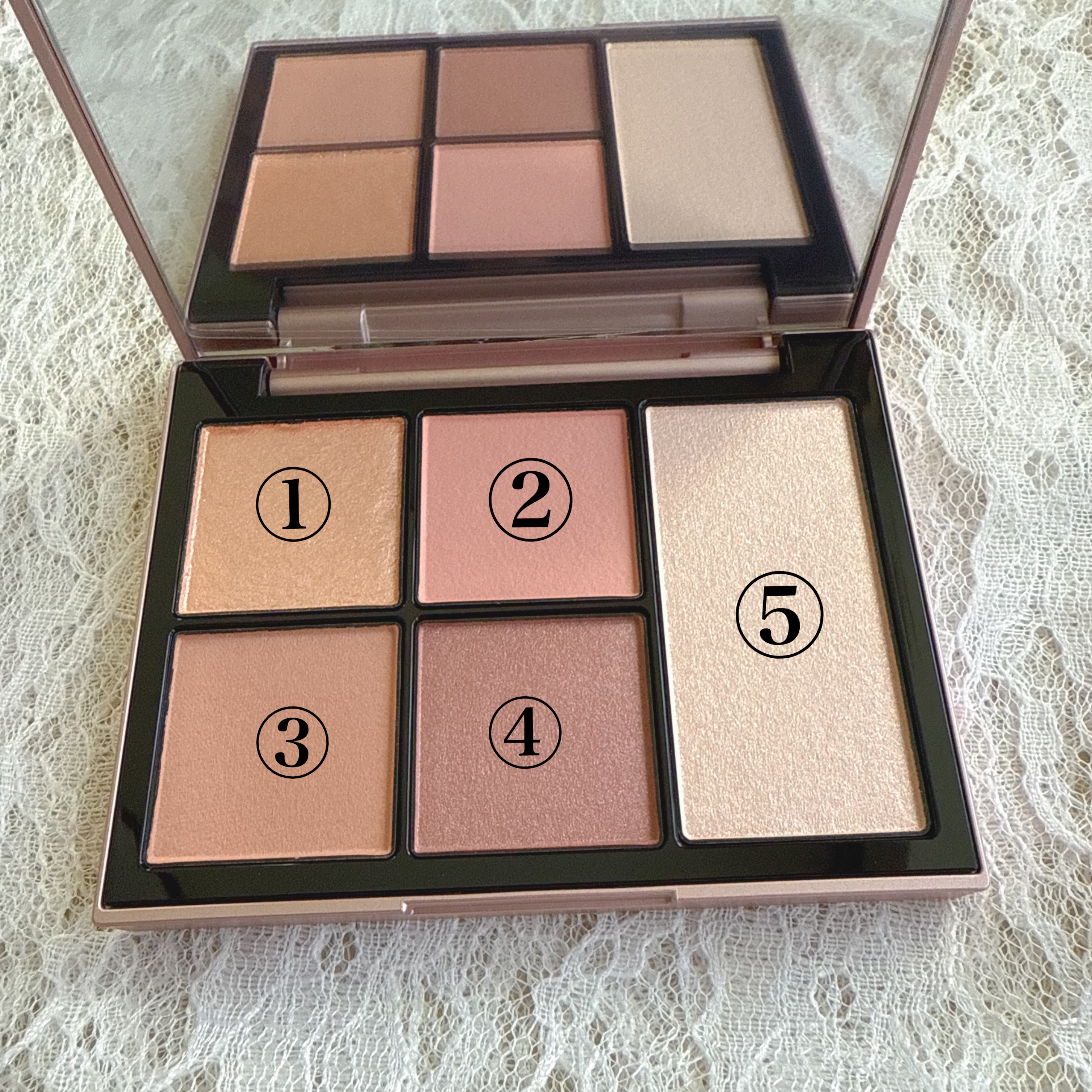 フェイス スタイリスト/SNIDEL BEAUTY/アイシャドウパレットを使ったクチコミ（3枚目）