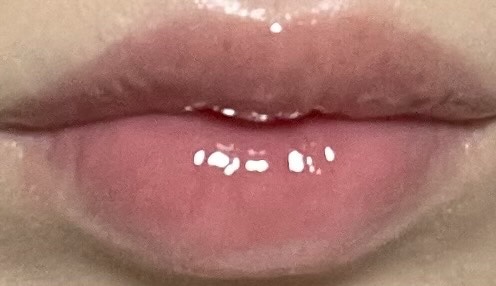 グラスティングカラーグロス/rom&nd/リップグロスを使ったクチコミ（2枚目）