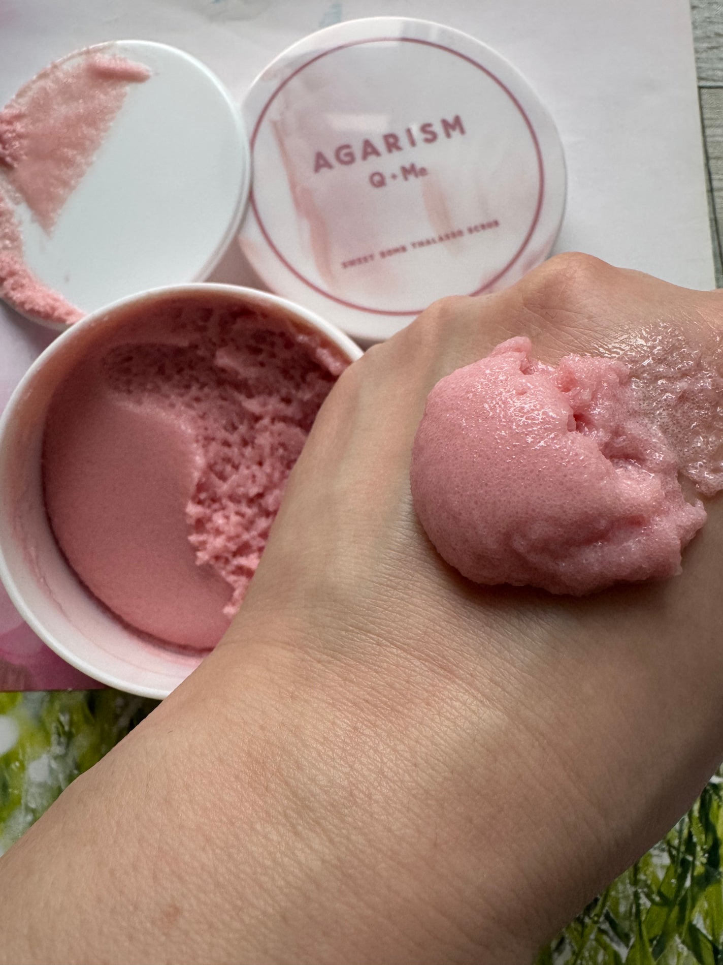 キューミースウィートボムタラソスクラブ ピオニーブーケの香り/AGARISM/ボディスクラブを使ったクチコミ(4枚目)