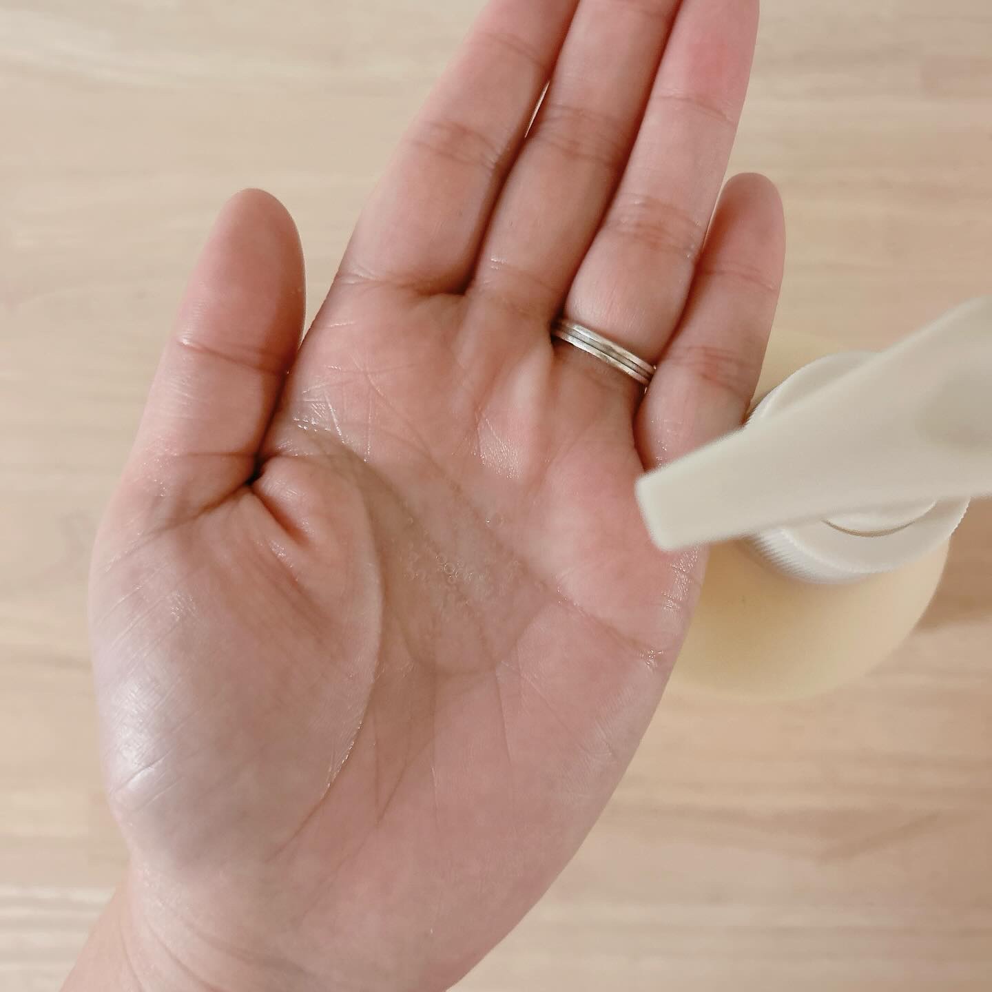 パフューム ボディウォッシュ ホワイトムスク&アンバー/LAVOIR/ボディソープを使ったクチコミ（2枚目）