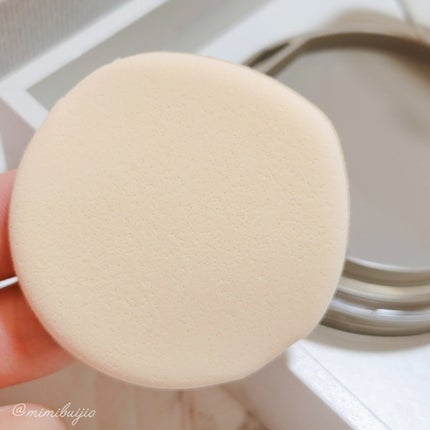 LUNA ブラーカバークッションのクチコミ「LUNAブラーカバークッション 1号バニラ
┈┈┈┈┈┈┈┈┈┈
ブラー加工したように…
キメ.....」(3枚目)