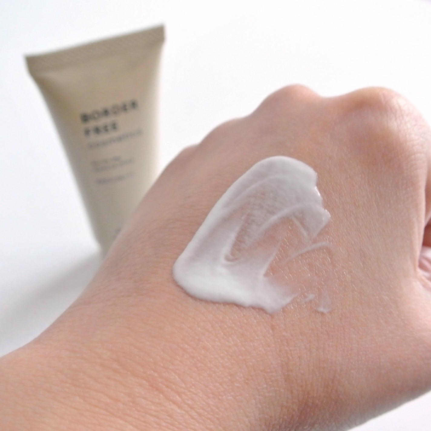 レチノUVハンドクリーム/BORDER FREE cosmetics/ハンドクリームを使ったクチコミ(4枚目)