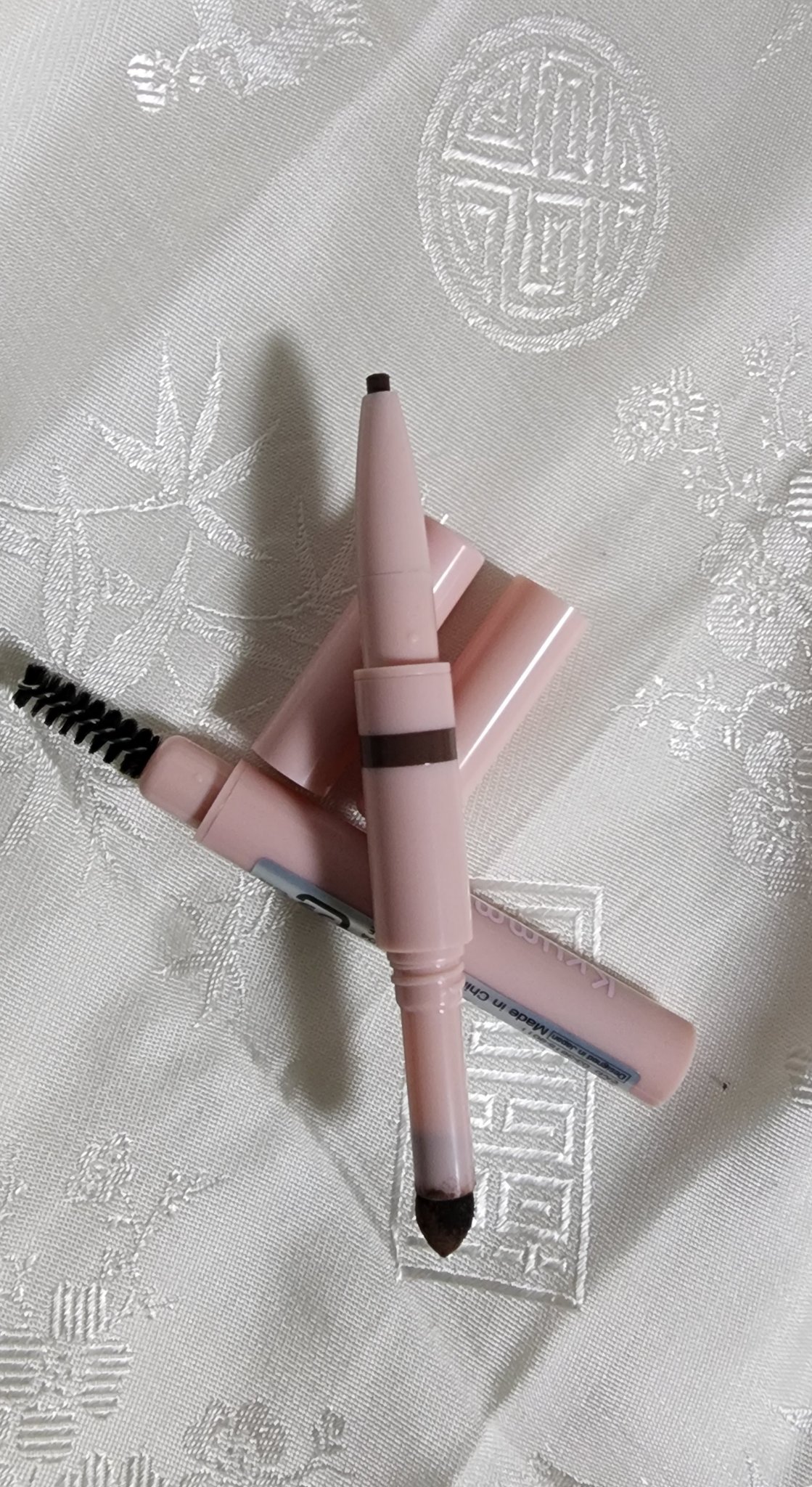 KM 3WAYアイブロウペンシル/DAISO/アイブロウペンシルを使ったクチコミ（2枚目）