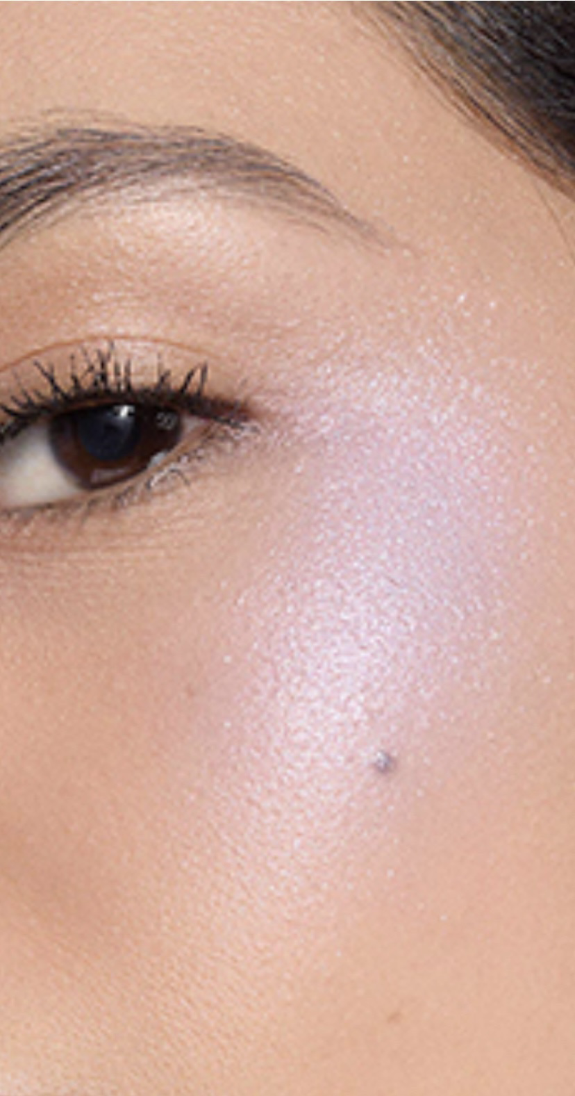 Dior ディオールスキン フォーエヴァー グロウ ルミナイザーのクチコミ「自然な明るさと艶めきを長時間叶えるジェル パウダー ハイライター✨

✼••┈┈••✼••┈┈.....」（2枚目）