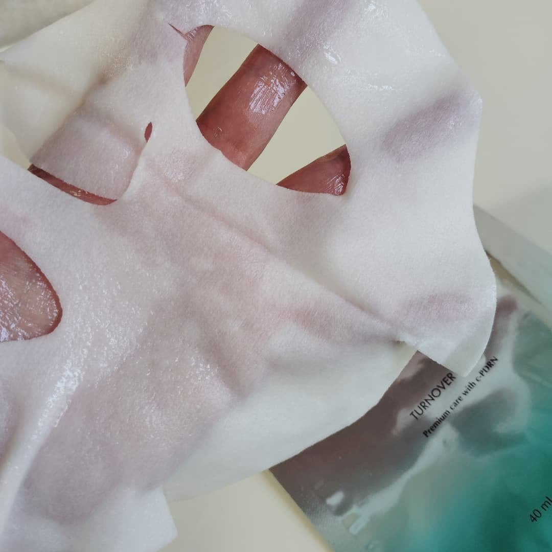 REJURAN ターンオーバーマスク(5枚入り)/REJURAN COSMETICS/シートマスク・パックを使ったクチコミ(4枚目)