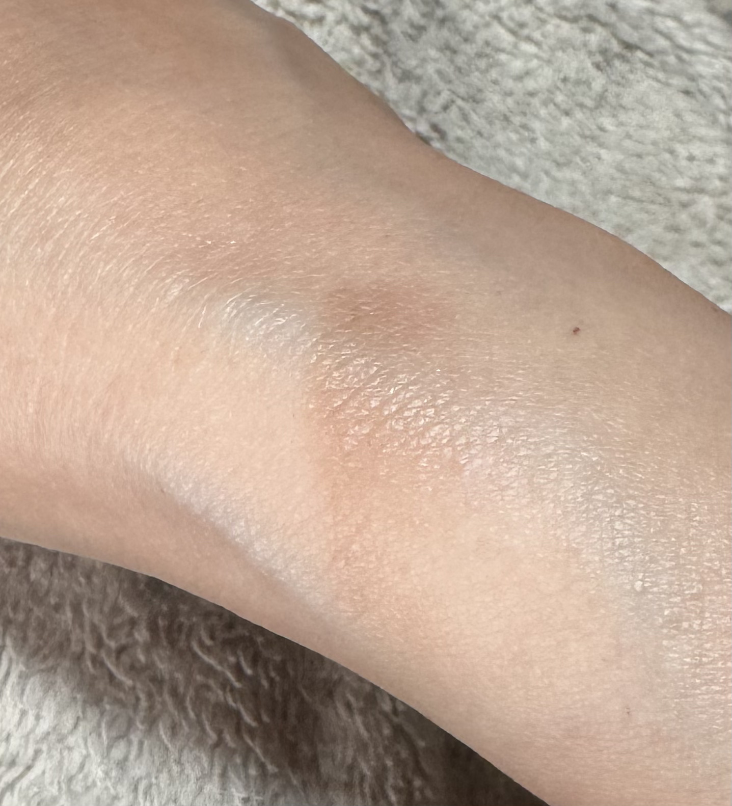 アディクション ザ ブラッシュ マット/ADDICTION/パウダーチークを使ったクチコミ（3枚目）