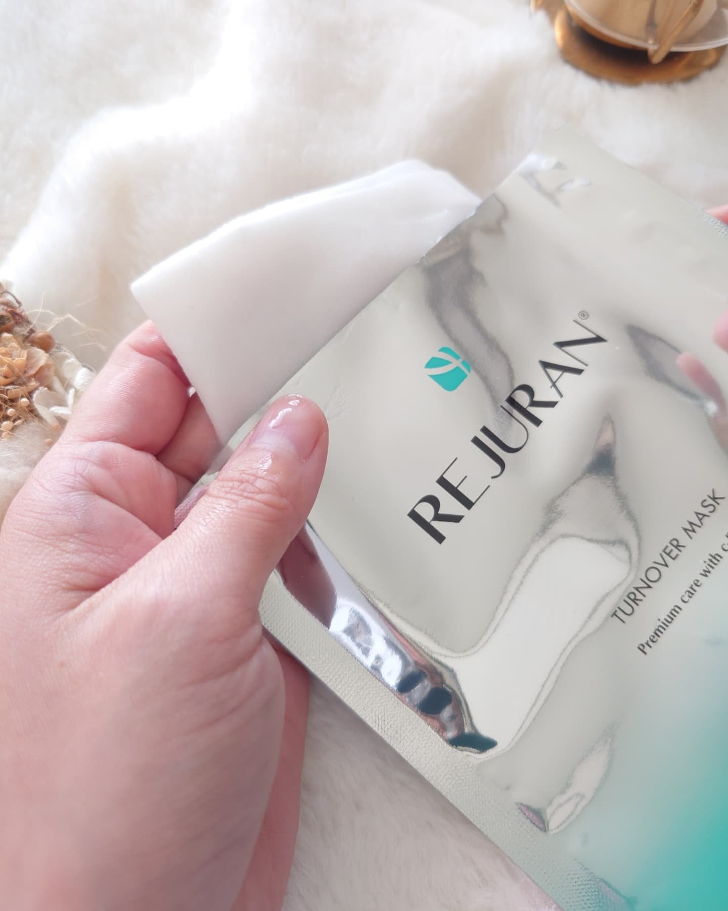 REJURAN ターンオーバーマスク(5枚入り)/REJURAN COSMETICS/シートマスク・パックを使ったクチコミ（2枚目）