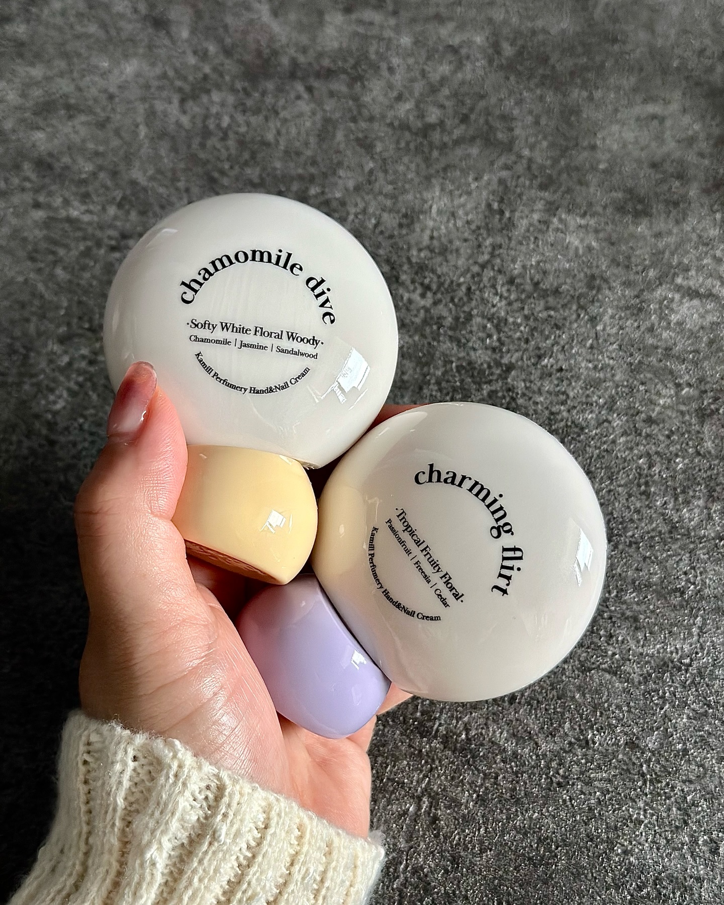 パフューマリー ハンド＆ネイルクリーム チャーミングフラート 50ml/カミール/ハンドクリームを使ったクチコミ（3枚目）