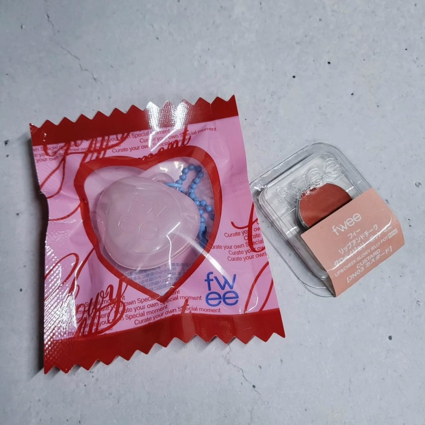 フィー リップアンドチーク グローイジェリーポット/fwee/リップグロスを使ったクチコミ(1枚目)