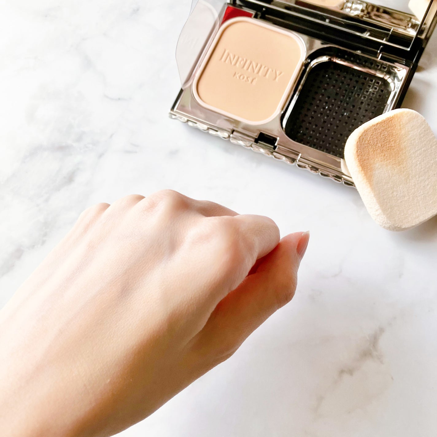 スキンルミナンス ファンデーション/インフィニティ/パウダーファンデーションを使ったクチコミ(3枚目)