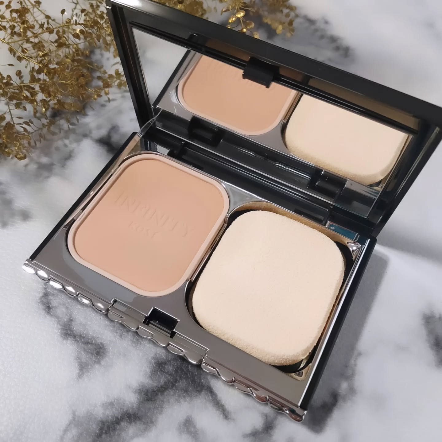 スキンルミナンス ファンデーション/インフィニティ/パウダーファンデーションを使ったクチコミ（3枚目）