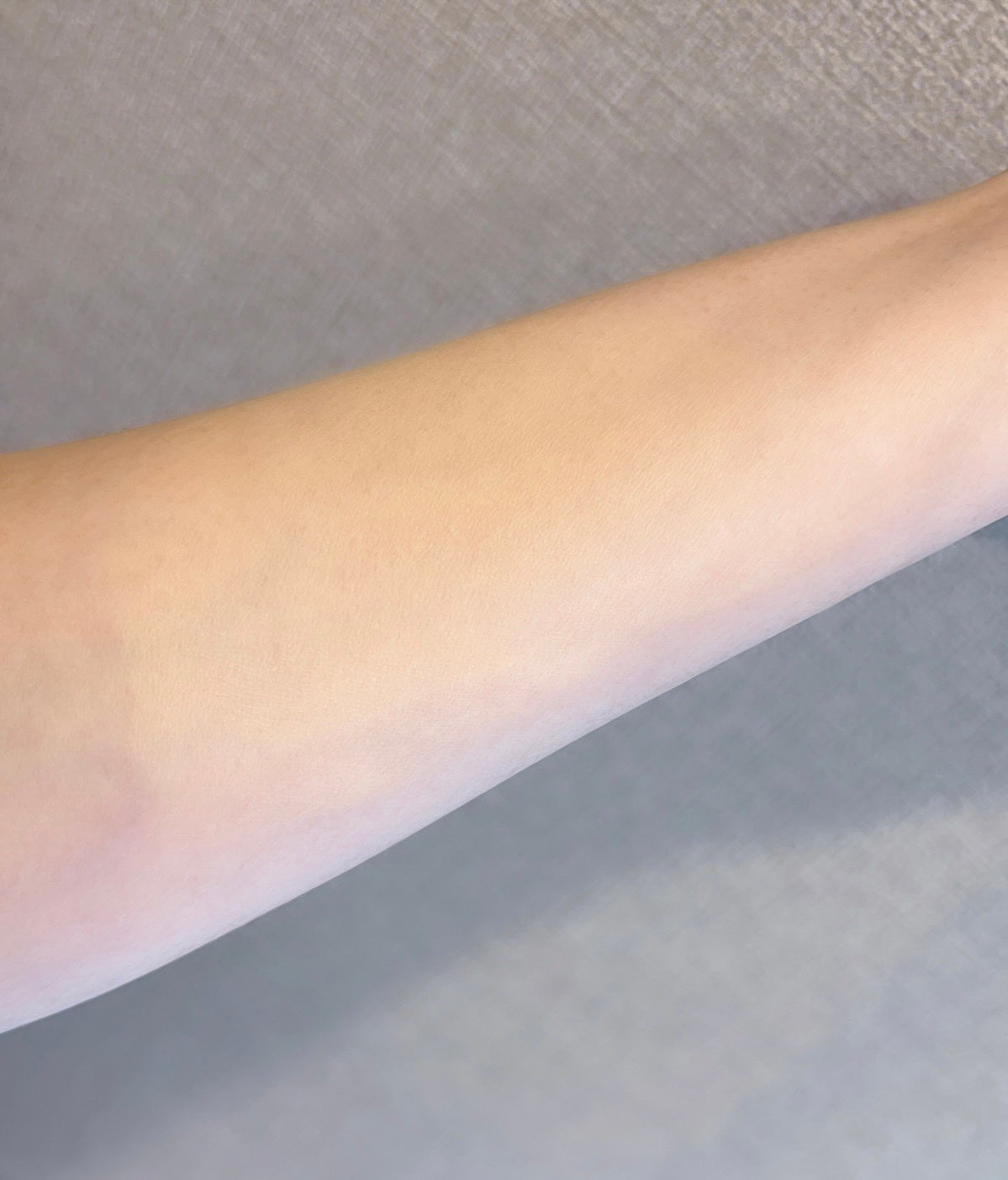 ミネラルBBパウダー EM(エンリッチモイスト)/毛穴パテ職人/プレストパウダーを使ったクチコミ(4枚目)