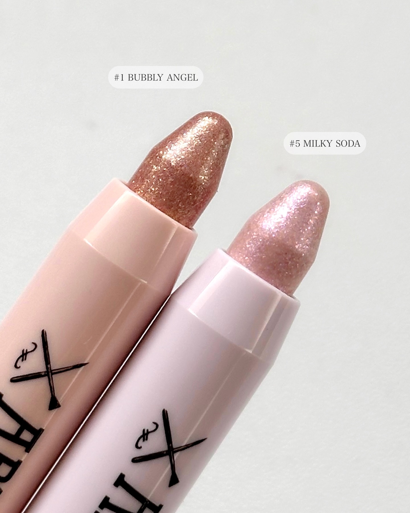 アートクラス アイグリッツ/too cool for school/スティックアイシャドウを使ったクチコミ（2枚目）