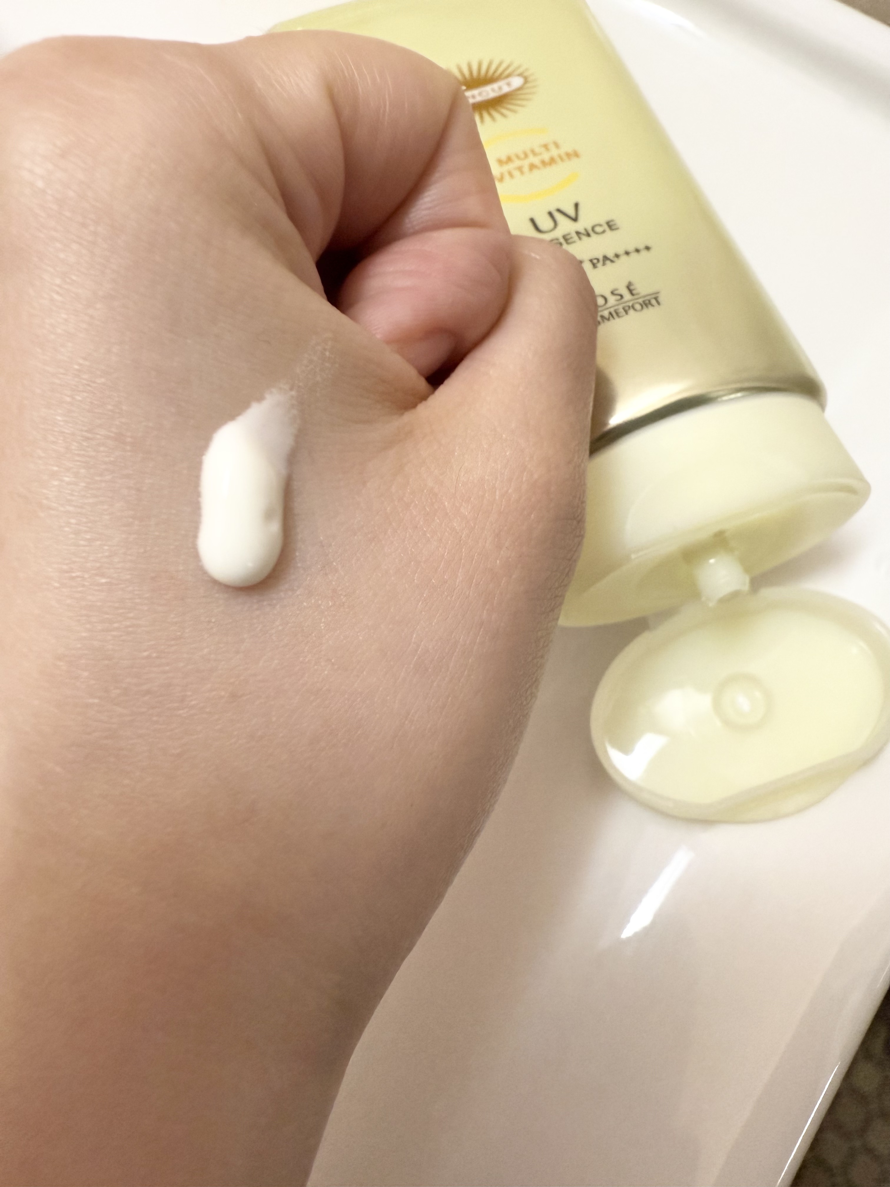 サンカットR マルチビタミンUV エッセンス/サンカット®/日焼け止めクリームを使ったクチコミ（2枚目）