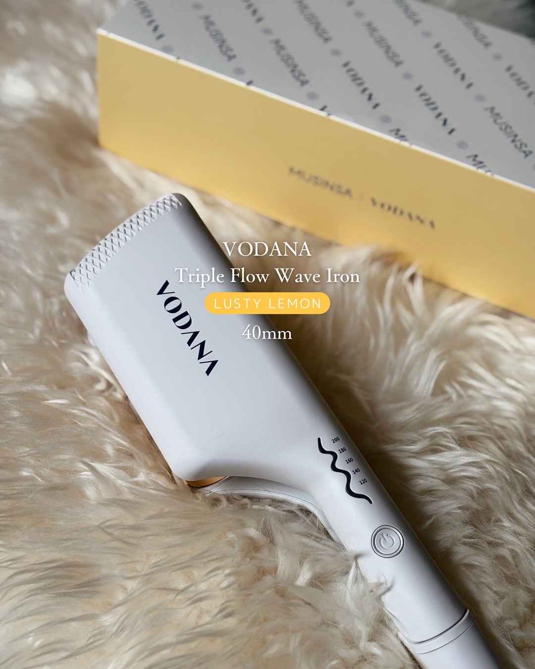 VODANAのトリプルフローウェーブアイロン
ついにウェーブアイロンデビューしたよ！

いつもと違って新鮮な感じ🫢
まだまだ使いこなせてないけど

ヒートプレートが内蔵型で
私みたいな初心者の人も、
火傷もしづらく工夫されていて使いやすい