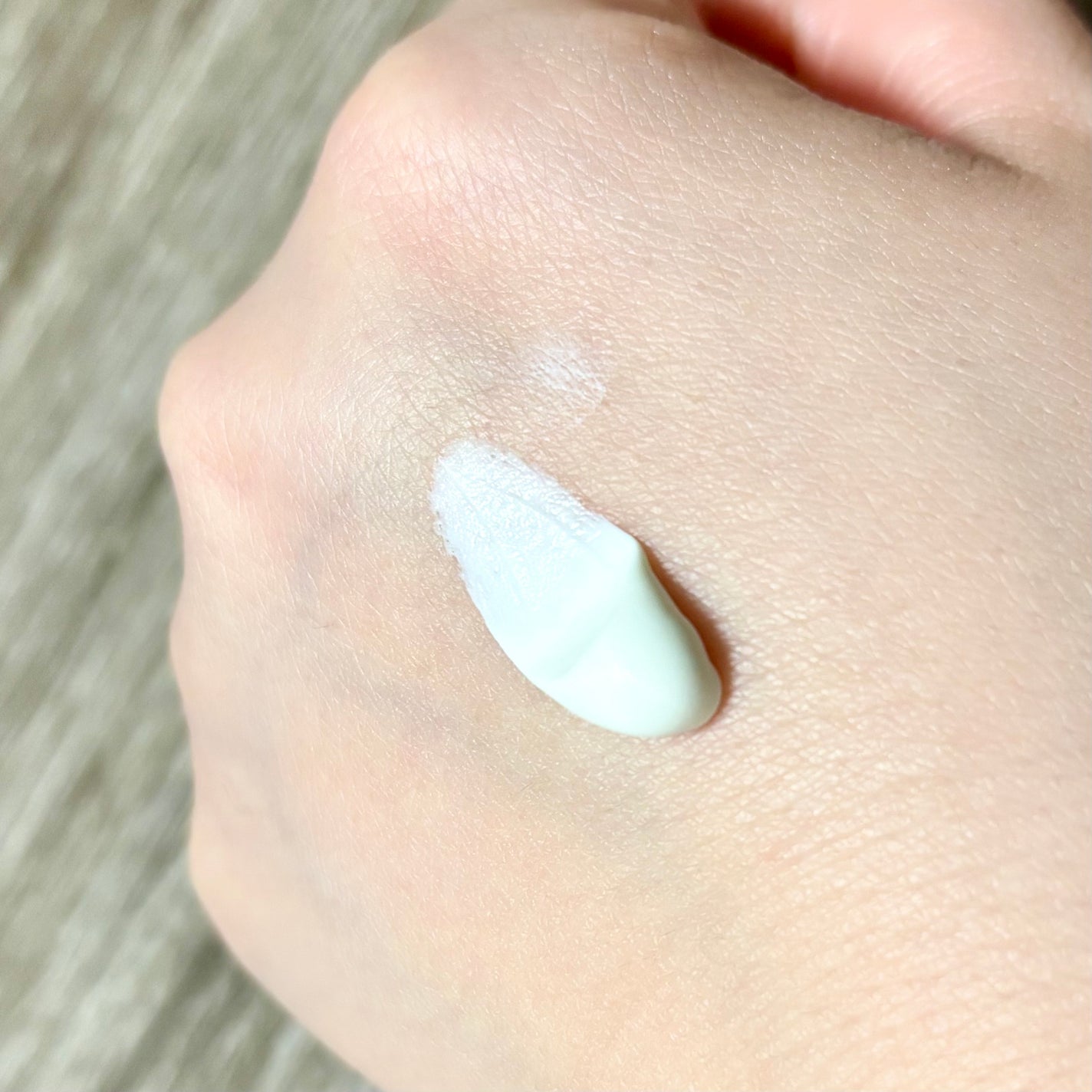 by365 パウダリーUVクリーム トーンアップ/ナリスアップ/日焼け止め・UVケアを使ったクチコミ(2枚目)