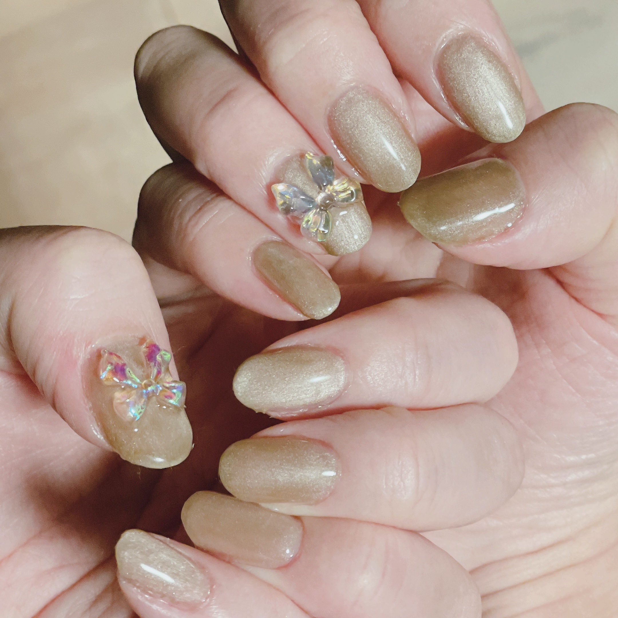 マグネティズムジェル バイ ジェルミーワン GMG3-04  Glossy Nude / グロッシーヌード/ジェルミーワン/マニキュアを使ったクチコミ（1枚目）