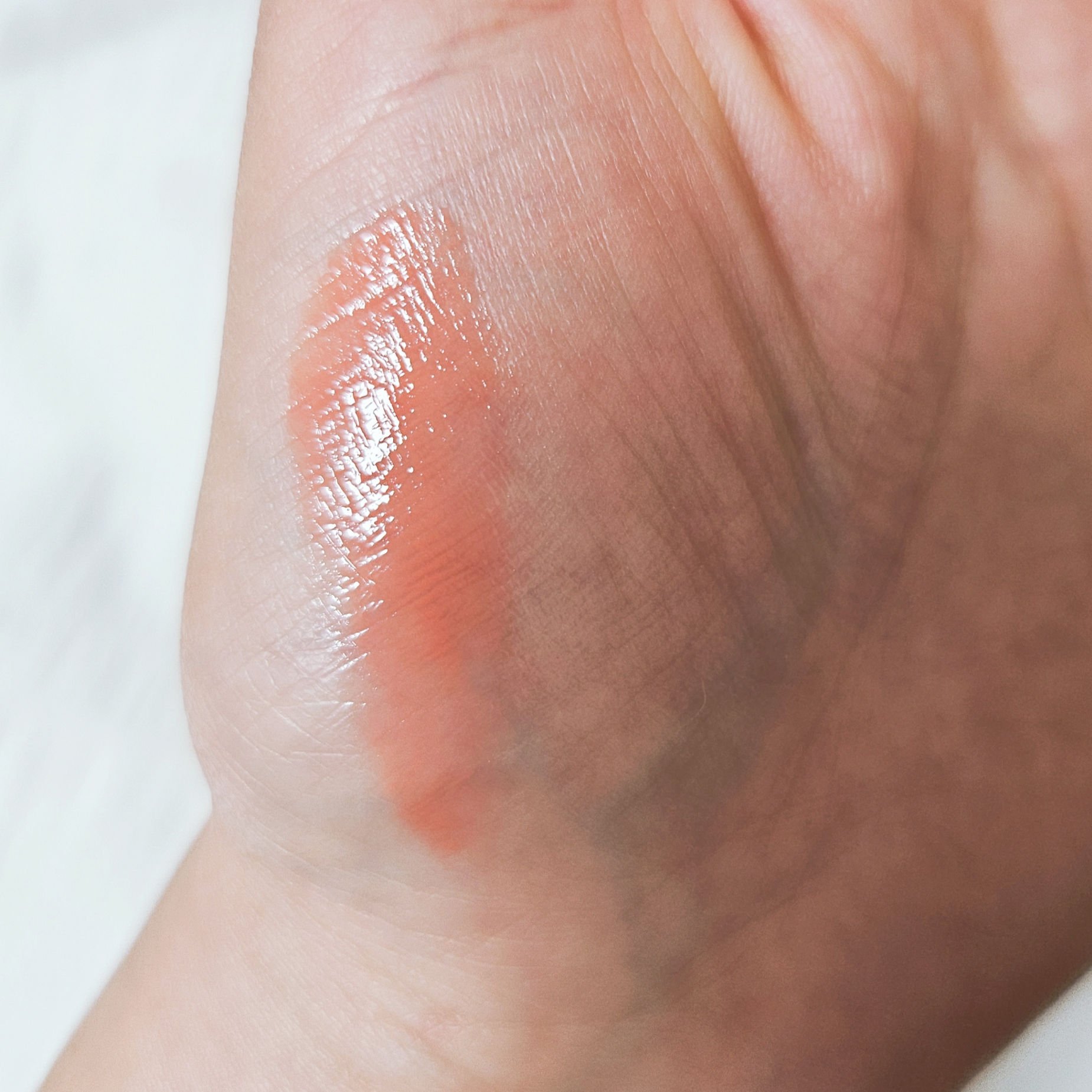 エッセンシャル リップチーク タップ 01 ピーチフラッシュ(PEACH FLUSH)/CLIO/ジェル・クリームチークを使ったクチコミ（2枚目）