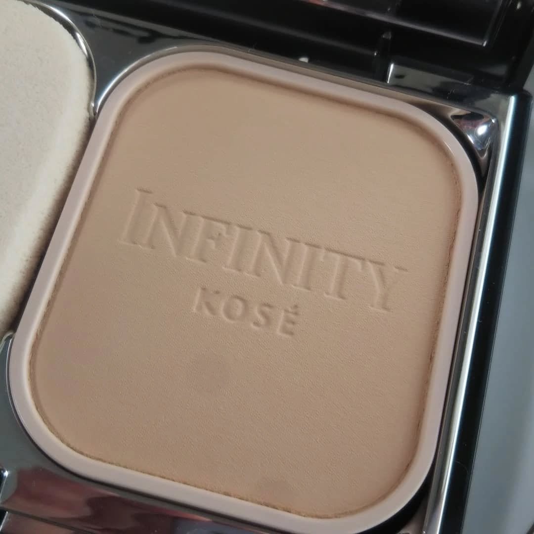 pikori on LIPS 「#PR#インフィニティベースメイクってとっても大切だからファン..」(3枚目)