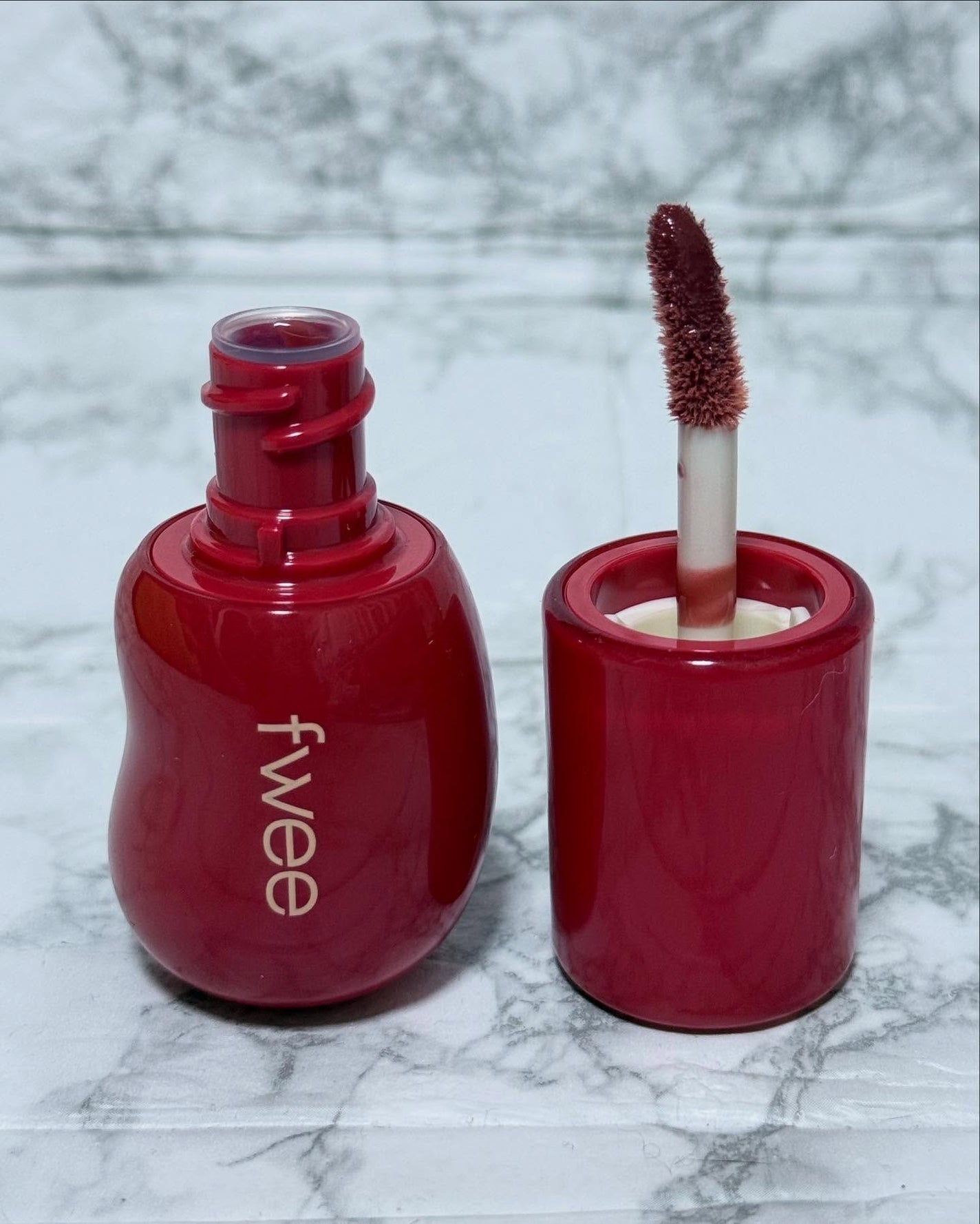 フィー 3Dボリューミンググロス/fwee/リップグロスを使ったクチコミ(5枚目)