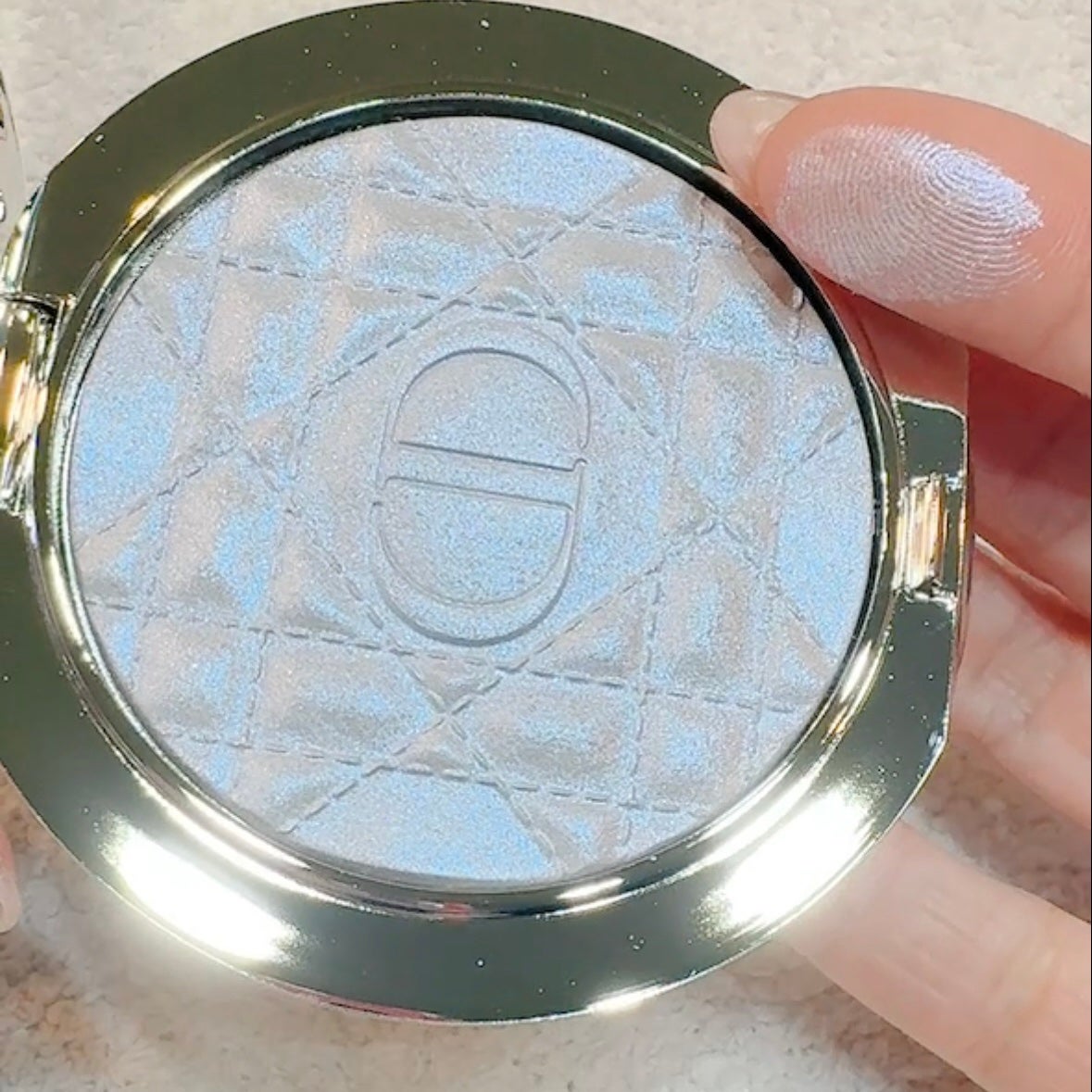 ディオールスキン フォーエヴァー グロウ ルミナイザー/Dior/ハイライトを使ったクチコミ(4枚目)