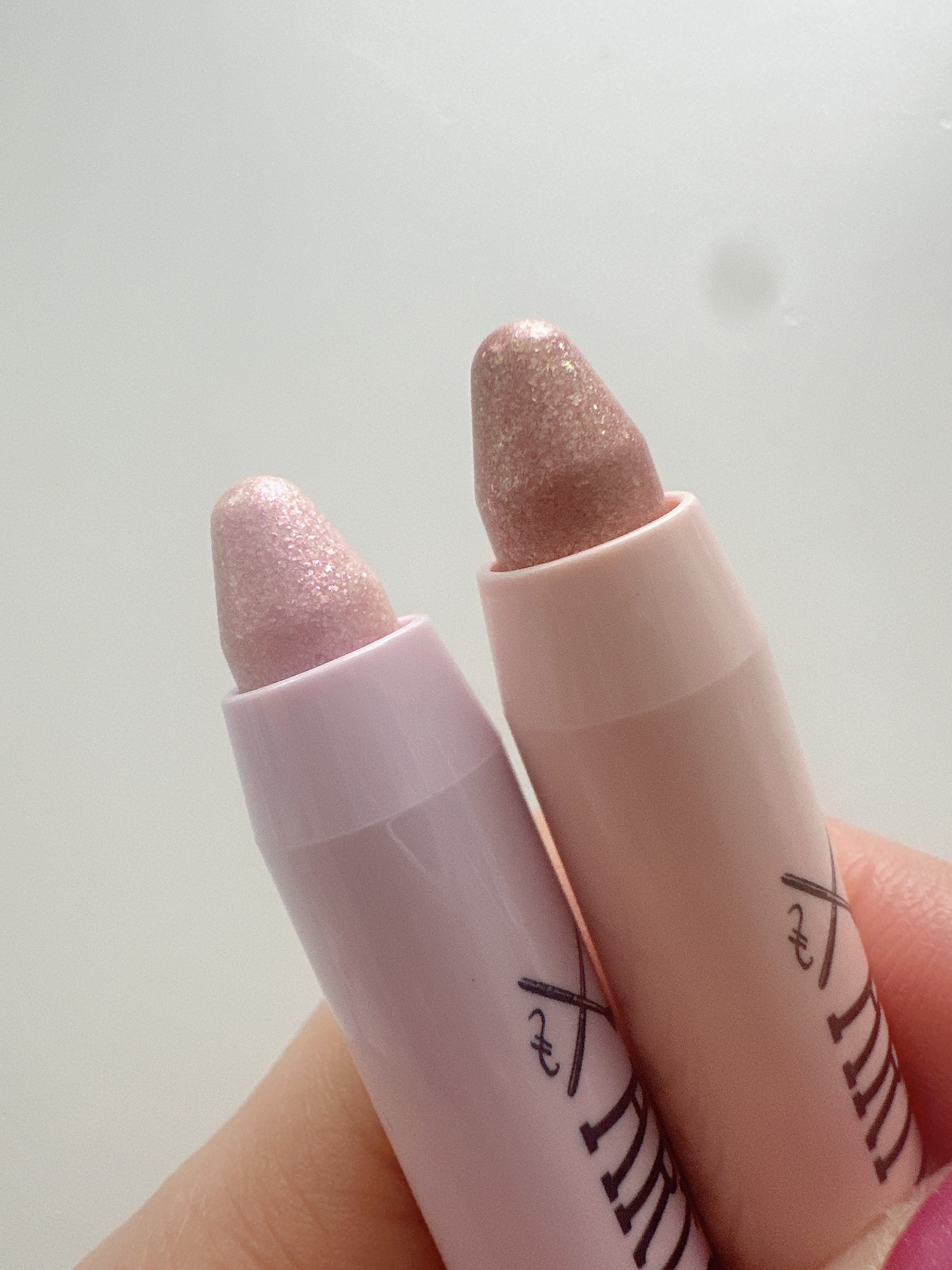 アートクラス アイグリッツ/too cool for school/スティックアイシャドウを使ったクチコミ（2枚目）