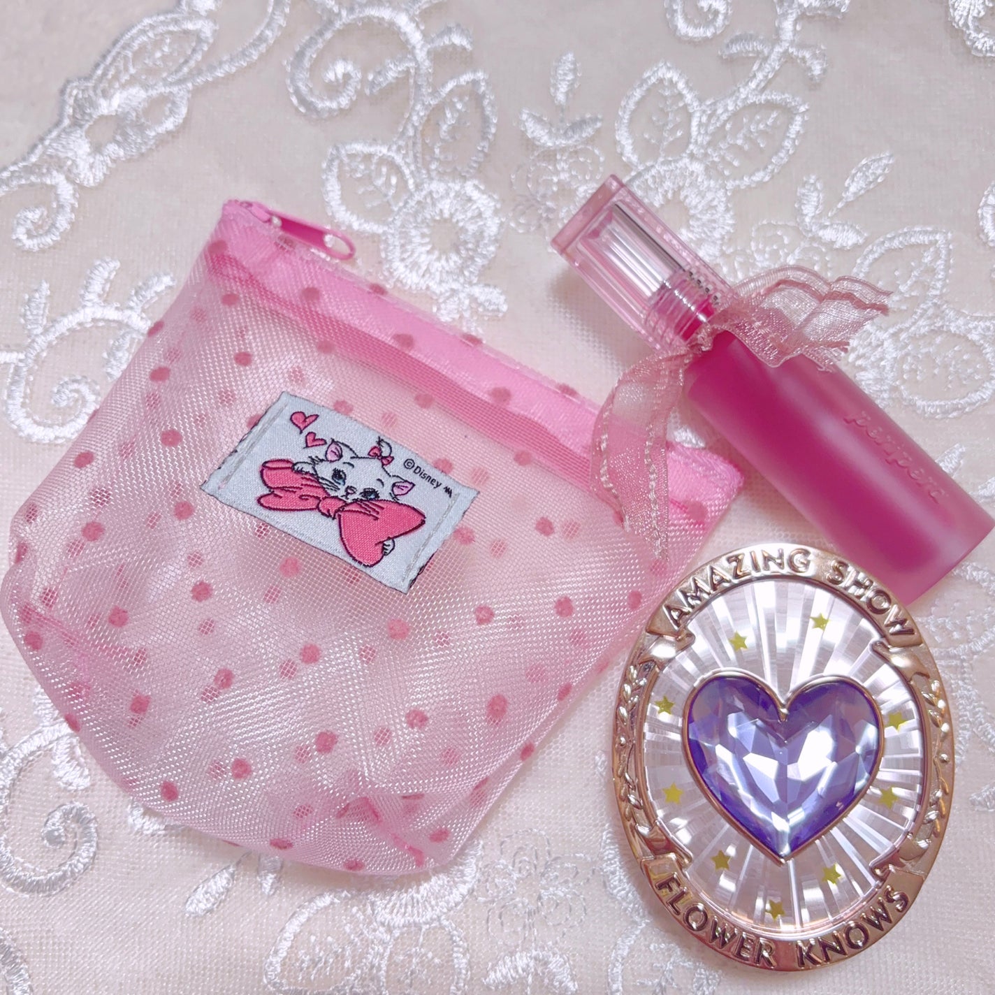 さゆみん♡韓国コスメ on LIPS 「seriaで見つけたんですけど、マリーちゃんのポーチ可愛すぎま..」(1枚目)