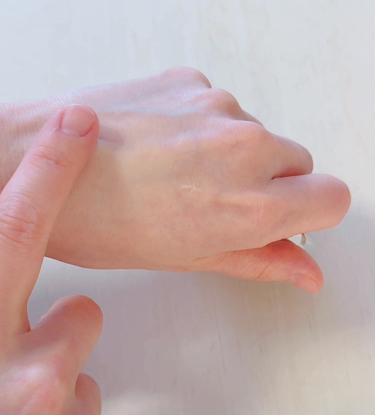 アイファルトアイバッククリーム/Dr.Melaxin/アイケア・アイクリームを使ったクチコミ（3枚目）