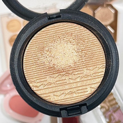 エクストラ ディメンション スキンフィニッシュ/M・A・C/プレストパウダーを使ったクチコミ(5枚目)