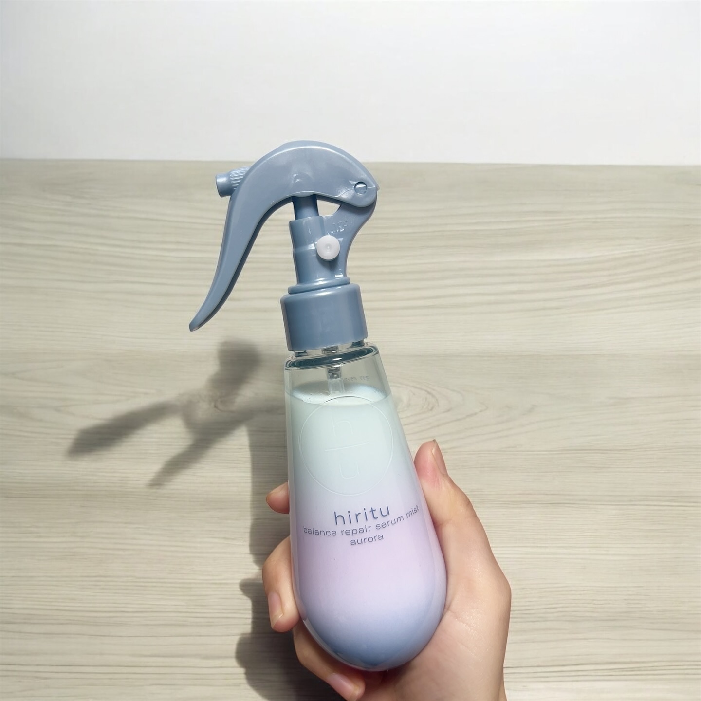 ヒリツ バランスリペアセラムミスト オーロラ/hiritu/ヘアミストを使ったクチコミ（1枚目）