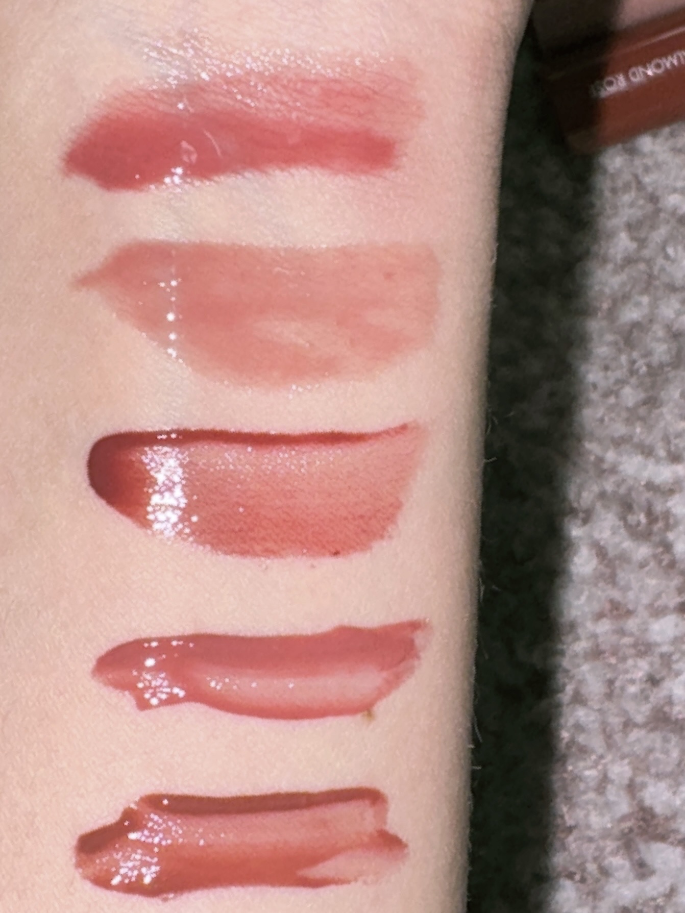 パールグロウニュアンサー/CEZANNE/パウダーハイライトを使ったクチコミ（3枚目）