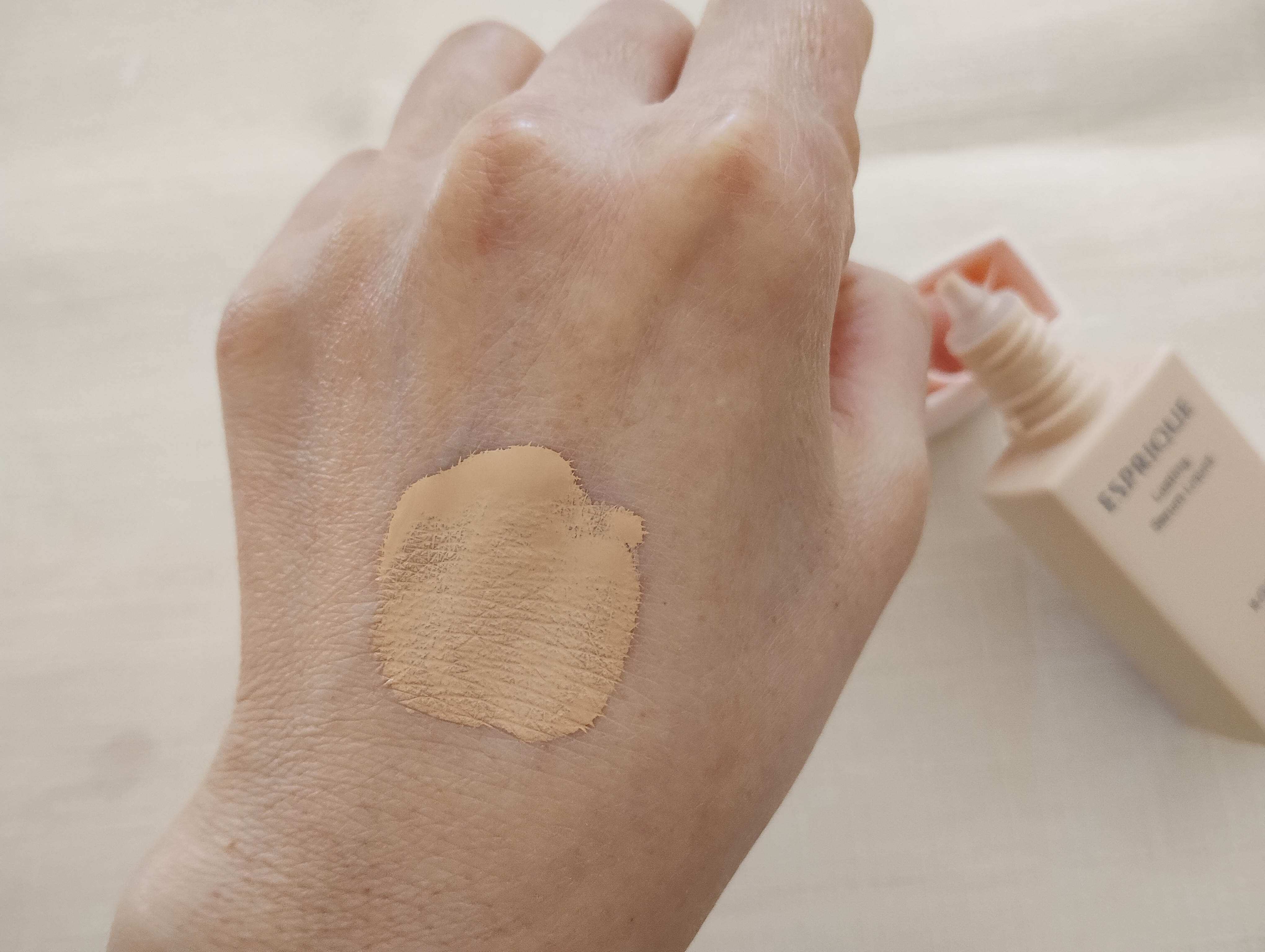 ラスティング セラム リキッド/ESPRIQUE/リキッドファンデーションを使ったクチコミ（3枚目）