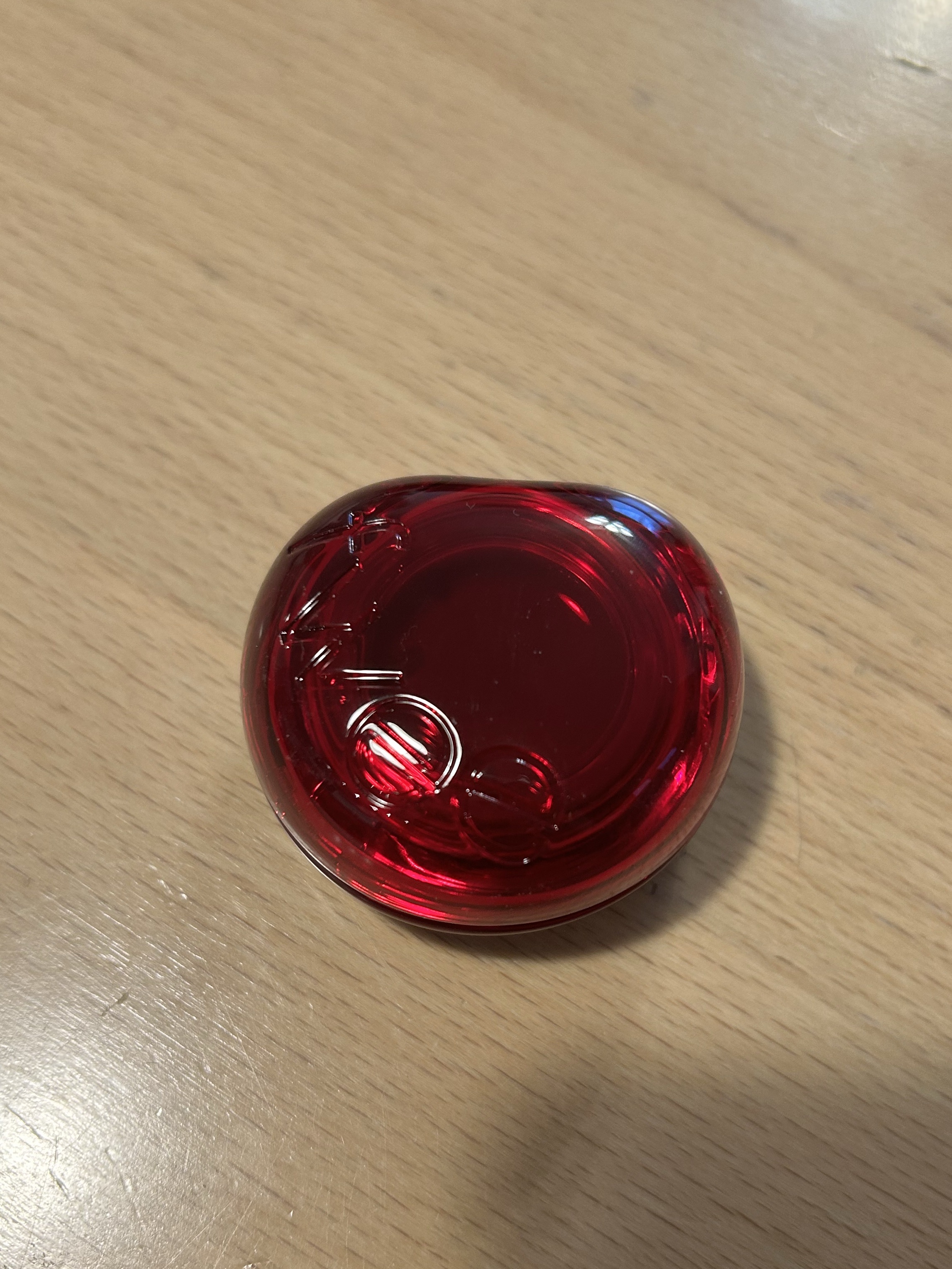 セリア ソフトジェルブラシのクチコミ「ツヤツヤで可愛い！フィー リップアンドチーク グローイジェリーポット💖

セリアのぷにぷにブラ.....」（1枚目）