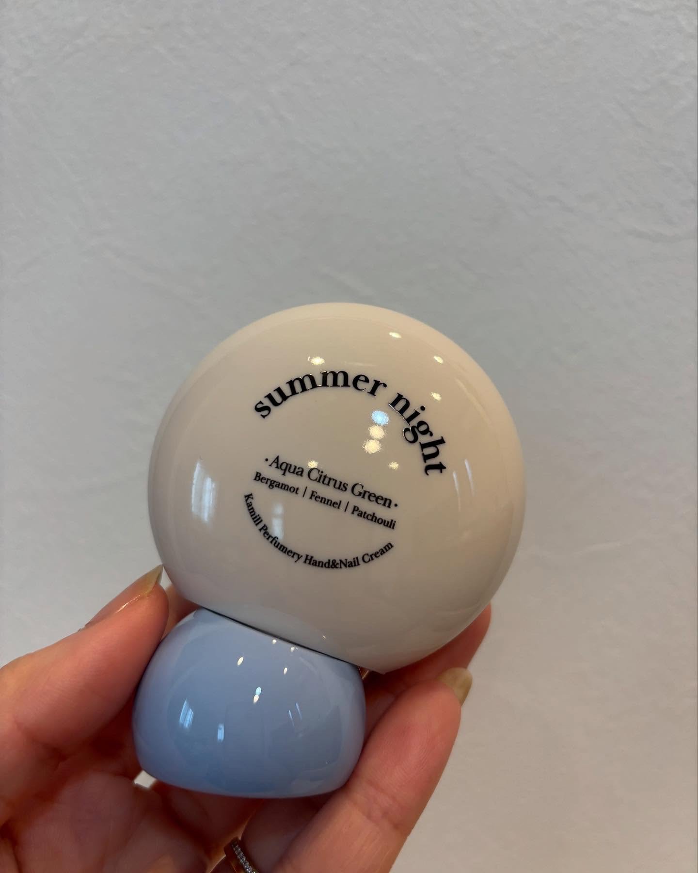 パフューマリー ハンド＆ネイルクリーム サマーナイト 50ml/カミール/ハンドクリームを使ったクチコミ（3枚目）