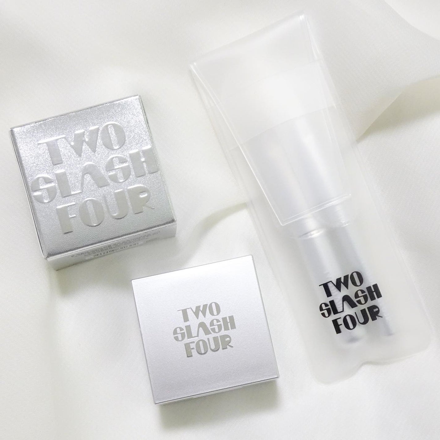 ストロビングフェイスキューブ/TWO SLASH FOUR/ハイライトを使ったクチコミ(4枚目)