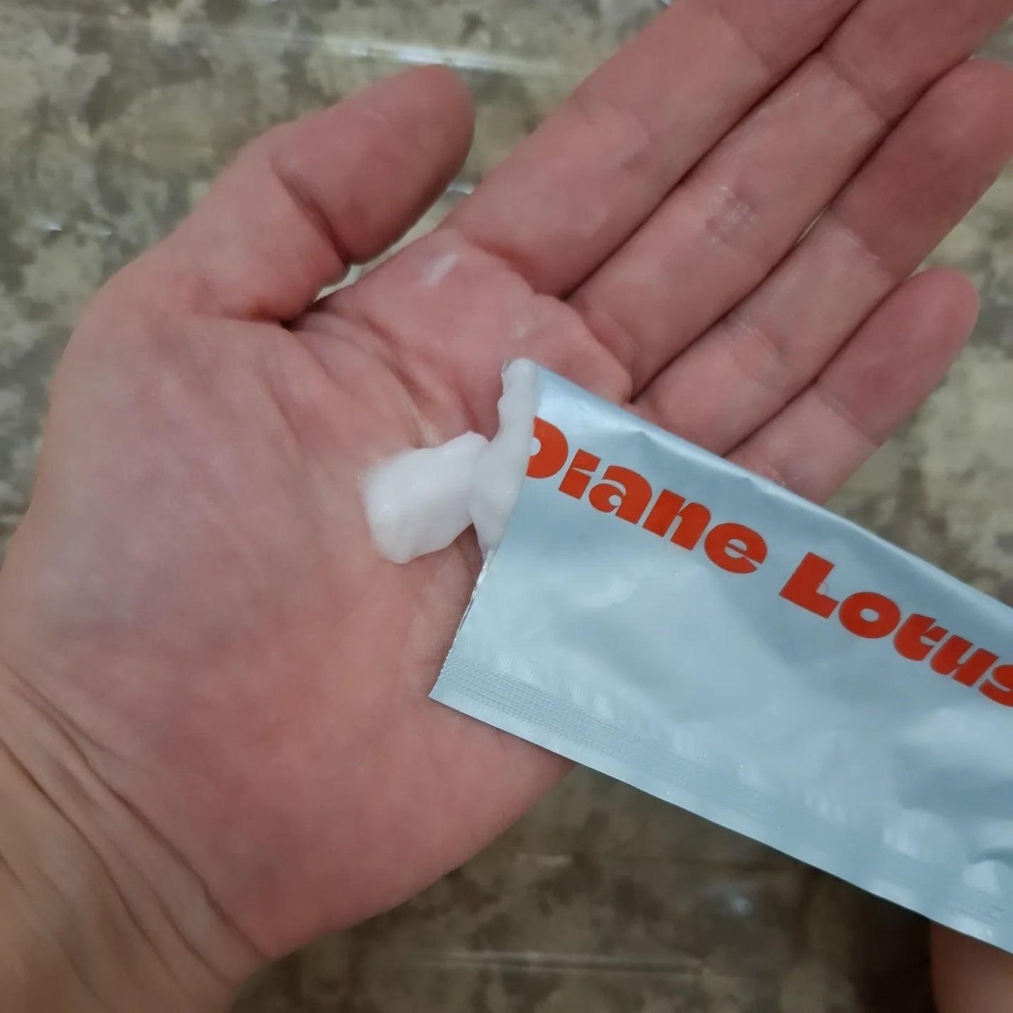 ロータス 水素トリートメント ティー&シトラスの香り/ダイアン/洗い流すヘアトリートメントを使ったクチコミ(2枚目)