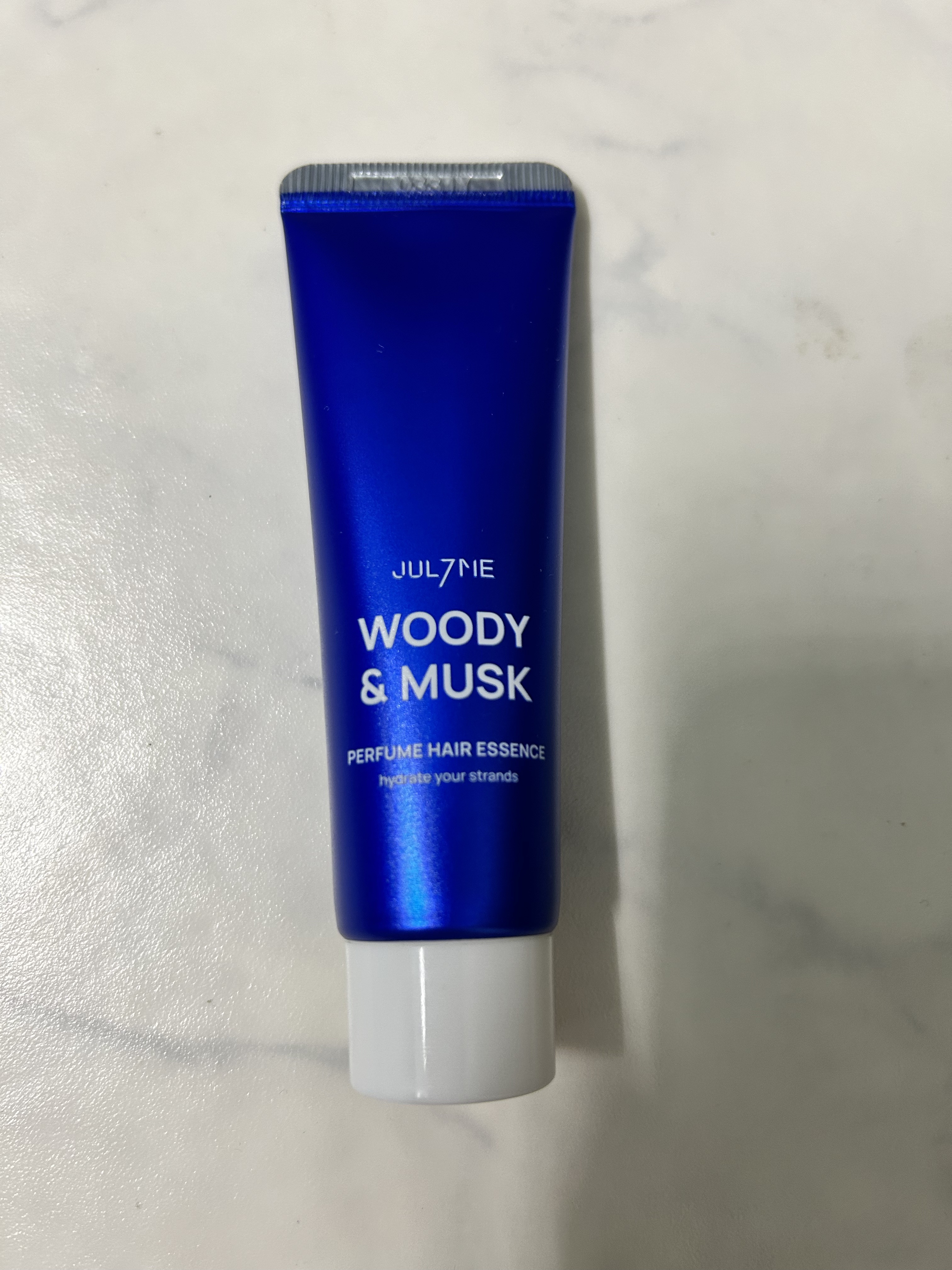 パフュームヘアエッセンス 02ウッディ＆ムスク/JUL7ME/ヘアトリートメントを使ったクチコミ（1枚目）