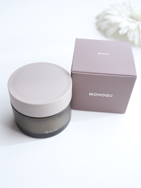 MONOQU BALMのクチコミ「しなやかな束感が続くバーム。
見ためは固めなバームですが人肌で簡単にとろけてオイル状に。
ボブ.....」（1枚目）