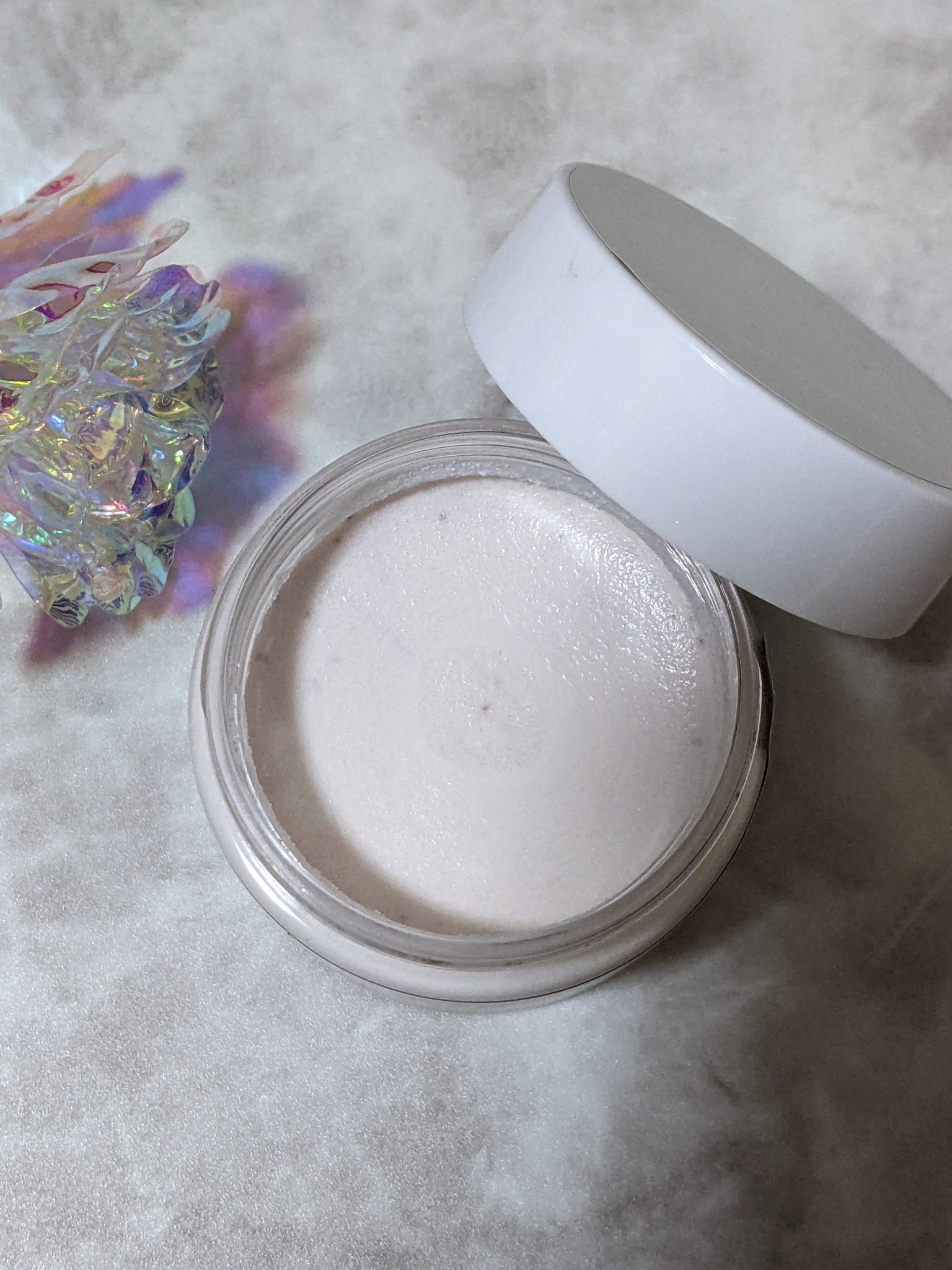 Dove Exfoliating Body Polish Brown Sugar &Coconut Butter/Dove（海外）/ボディスクラブを使ったクチコミ（2枚目）