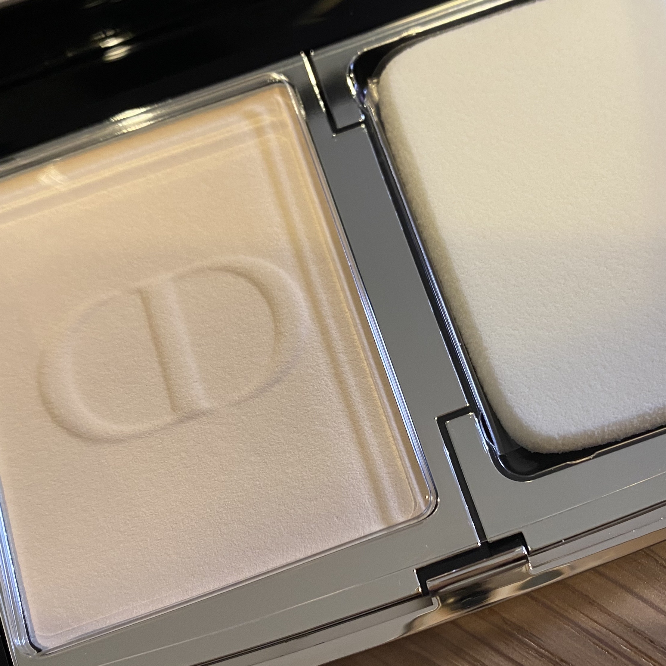 ディオールスキン フォーエヴァー コンパクト ナチュラル ベルベット 0N ニュートラル/Dior/パウダーファンデーションを使ったクチコミ（1枚目）